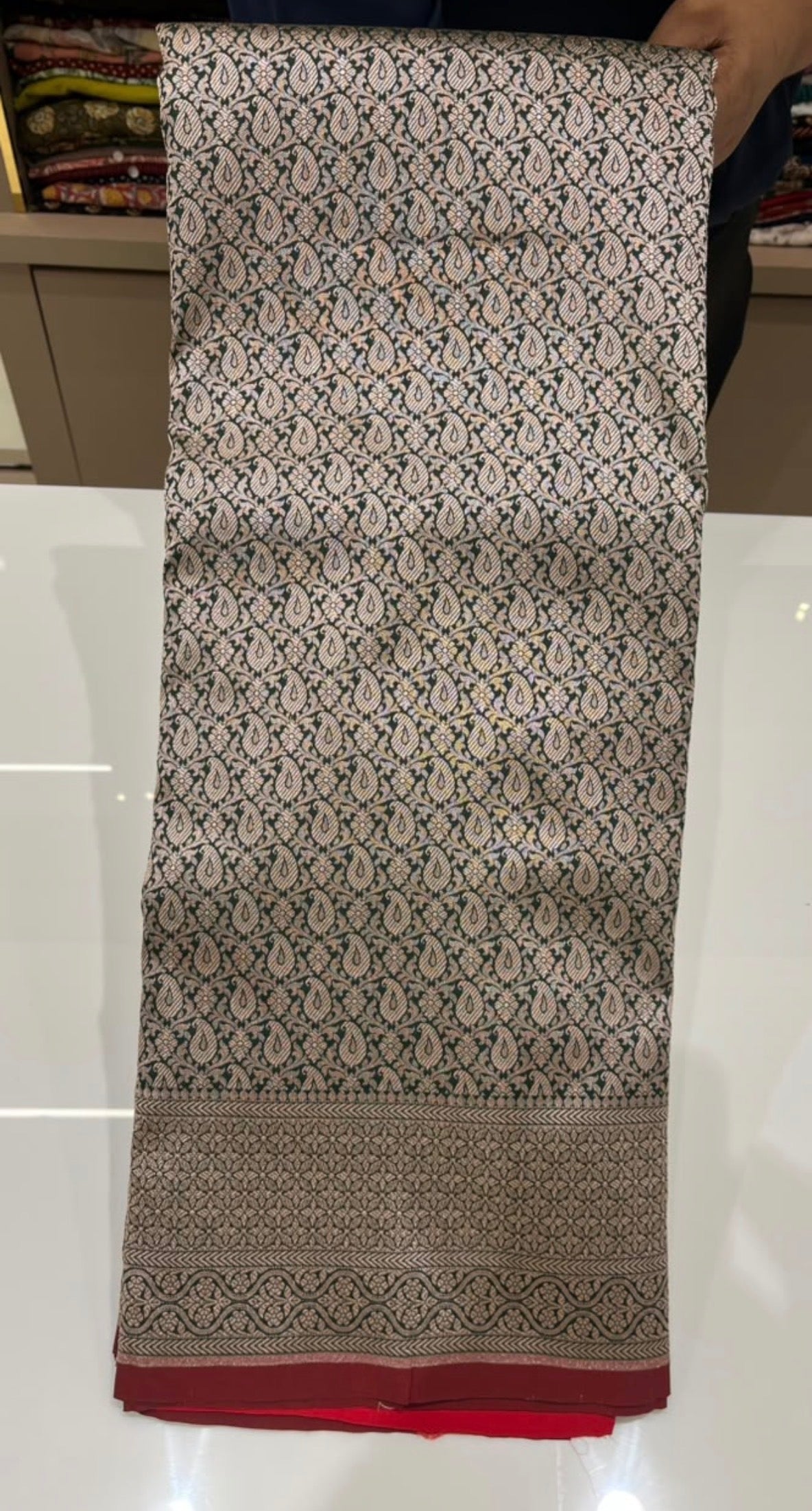 OFFER SALES SAREES - IHA 35918
