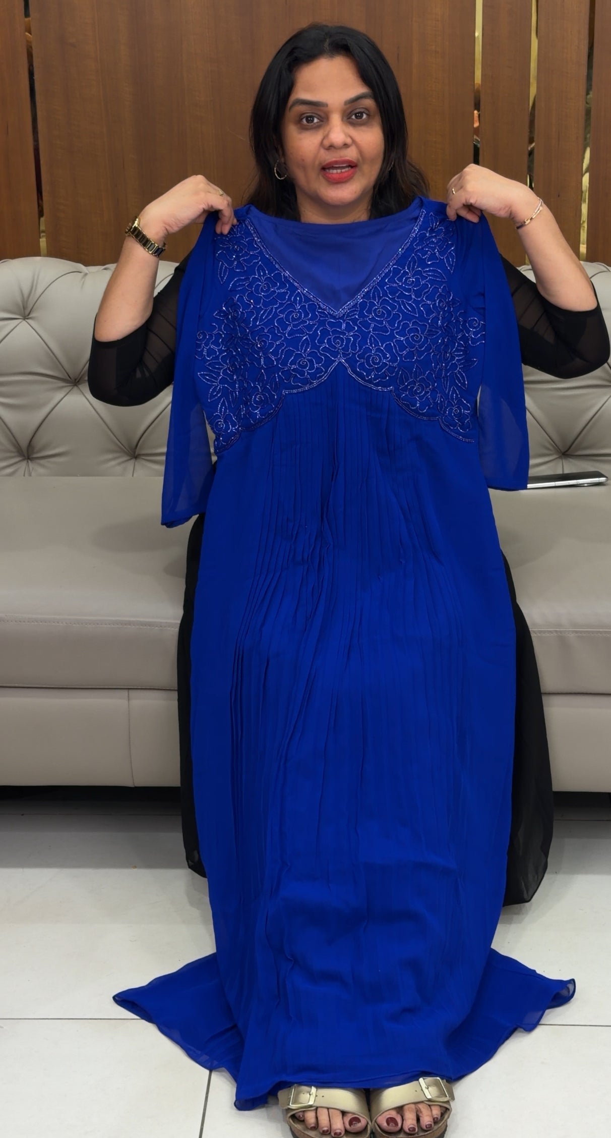 IHA'S IN-HOUSE HAND WORKED TOPS - IHA 30678