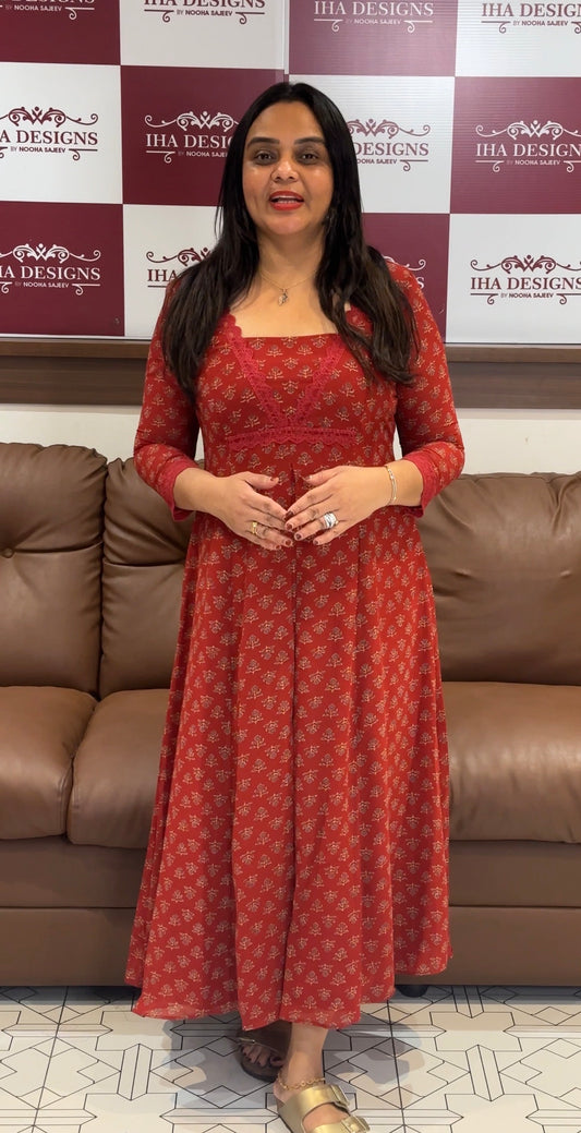 IHA'S IN-HOUSE PRINTED ALINE TOPS - IHA 32143