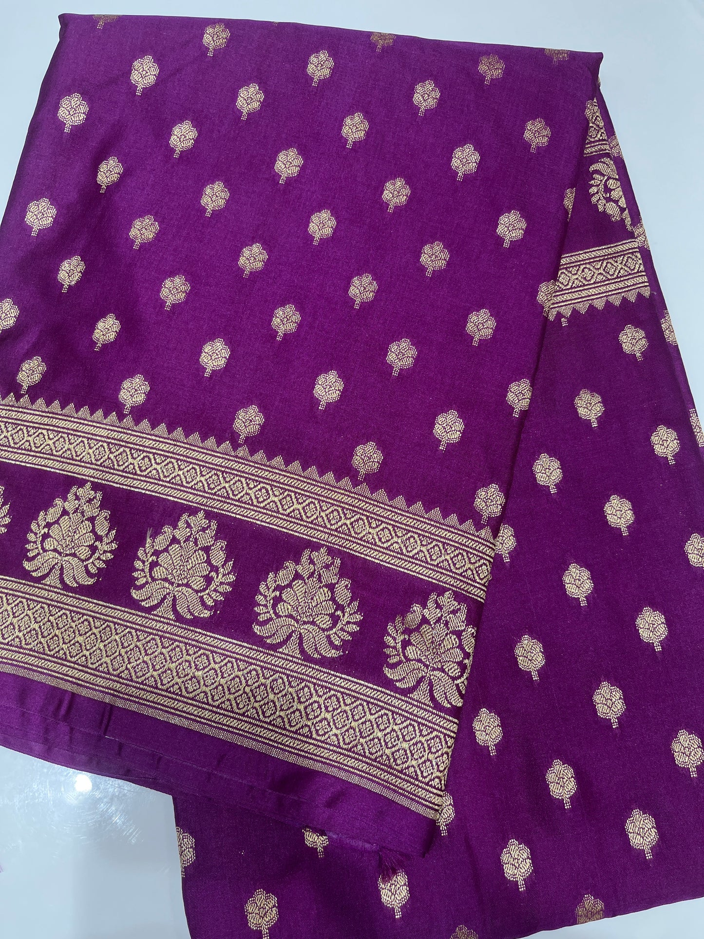 OFFER SALES SAREES -  IHA 34228