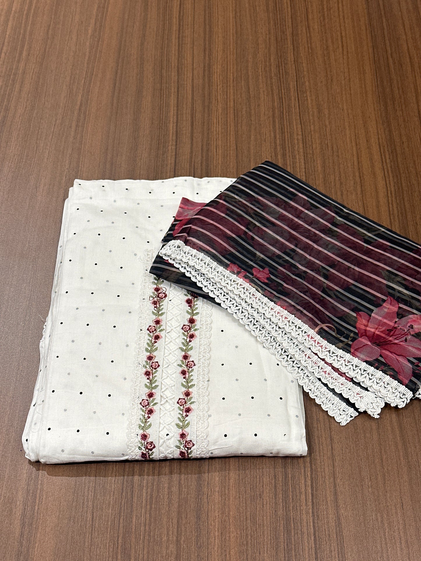 OFFER SALES UNSTITCHED SALWAR SUITS -  IHA 33736