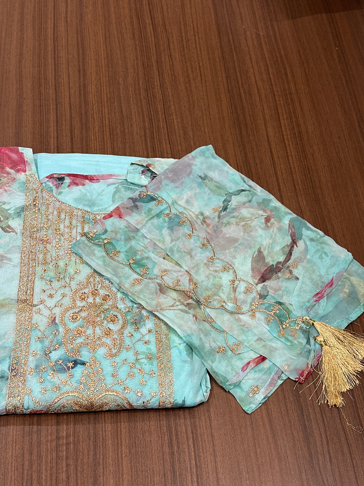 OFFER SALES UNSTITCHED SALWAR SUITS -  IHA 33762