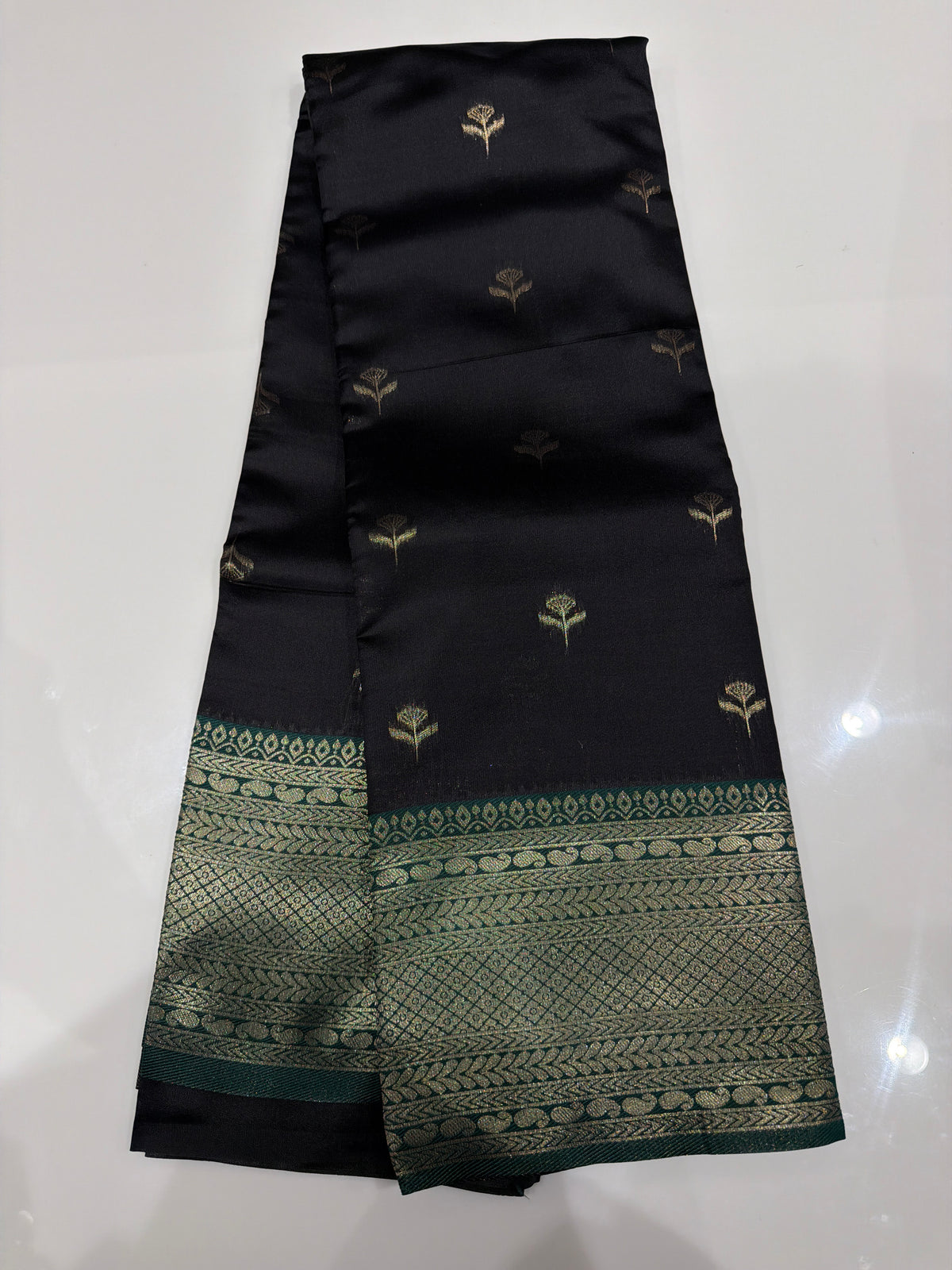 OFFER SALES SAREE -  IHA 35813