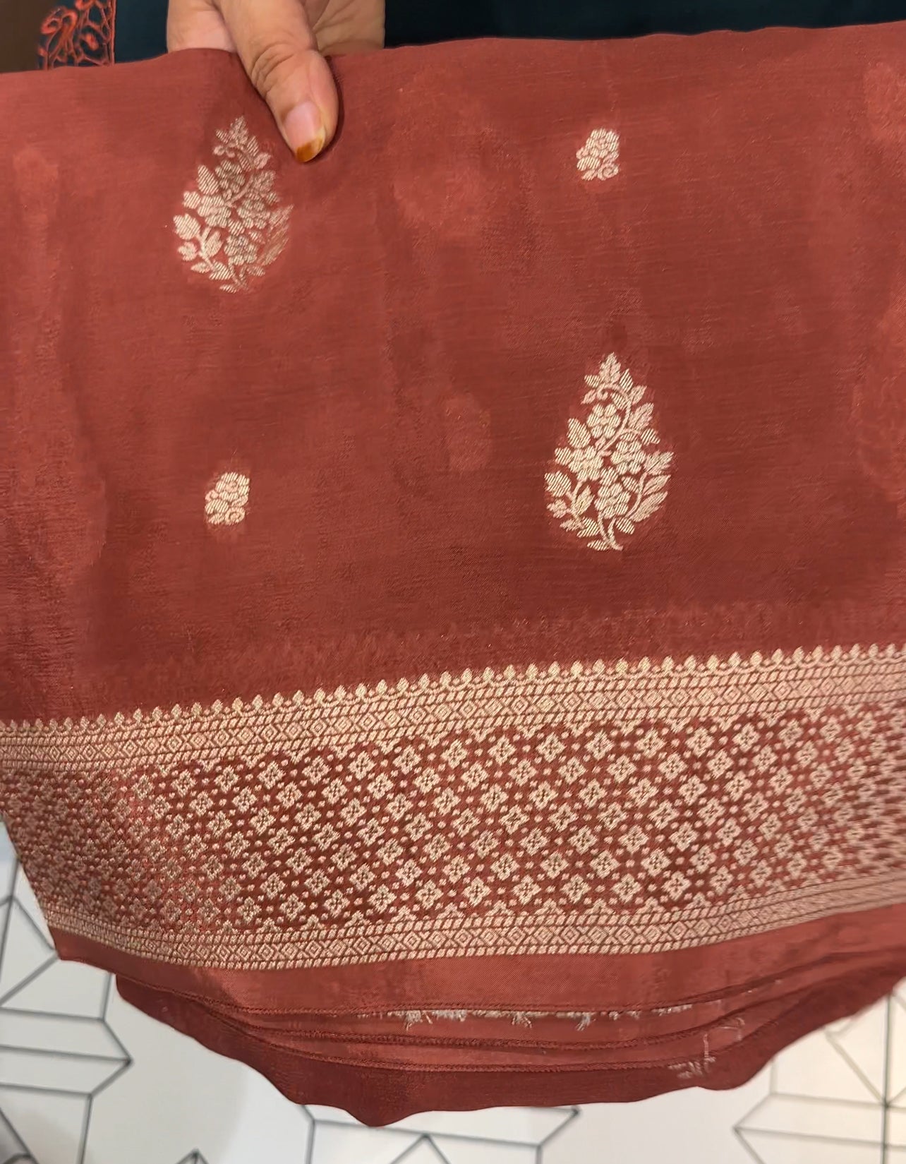 PLATINUM CHIFFON SAREES - IHA 26406