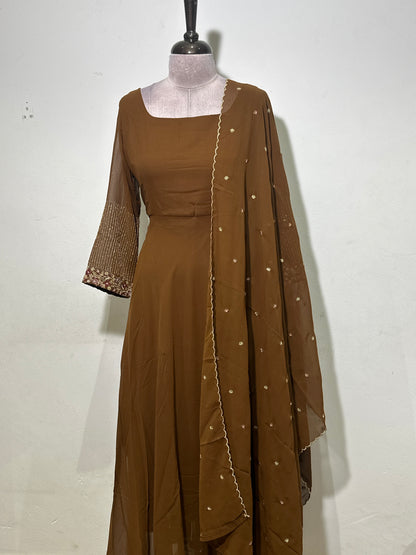 OFFER SALES TOP'S - IHA 35973