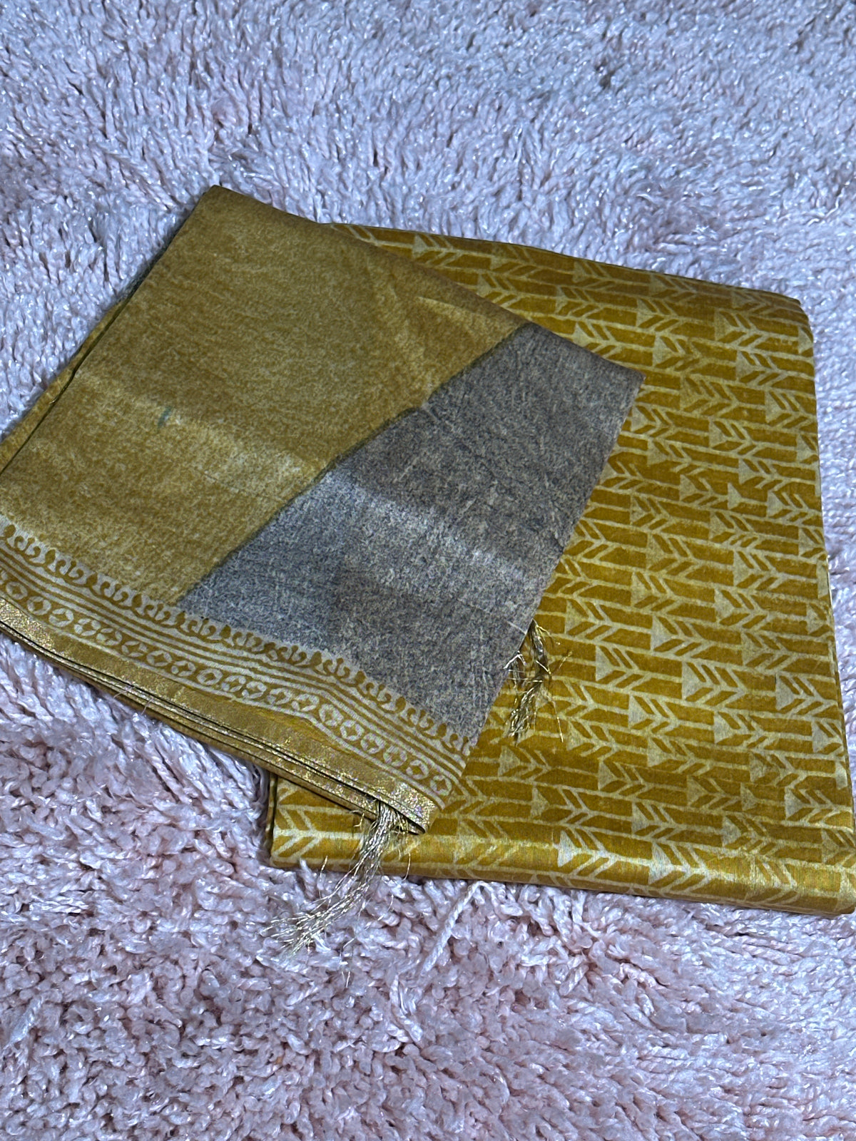 OFFER SALES UNSTITCHED SALWAR SUITS -  IHA 35273