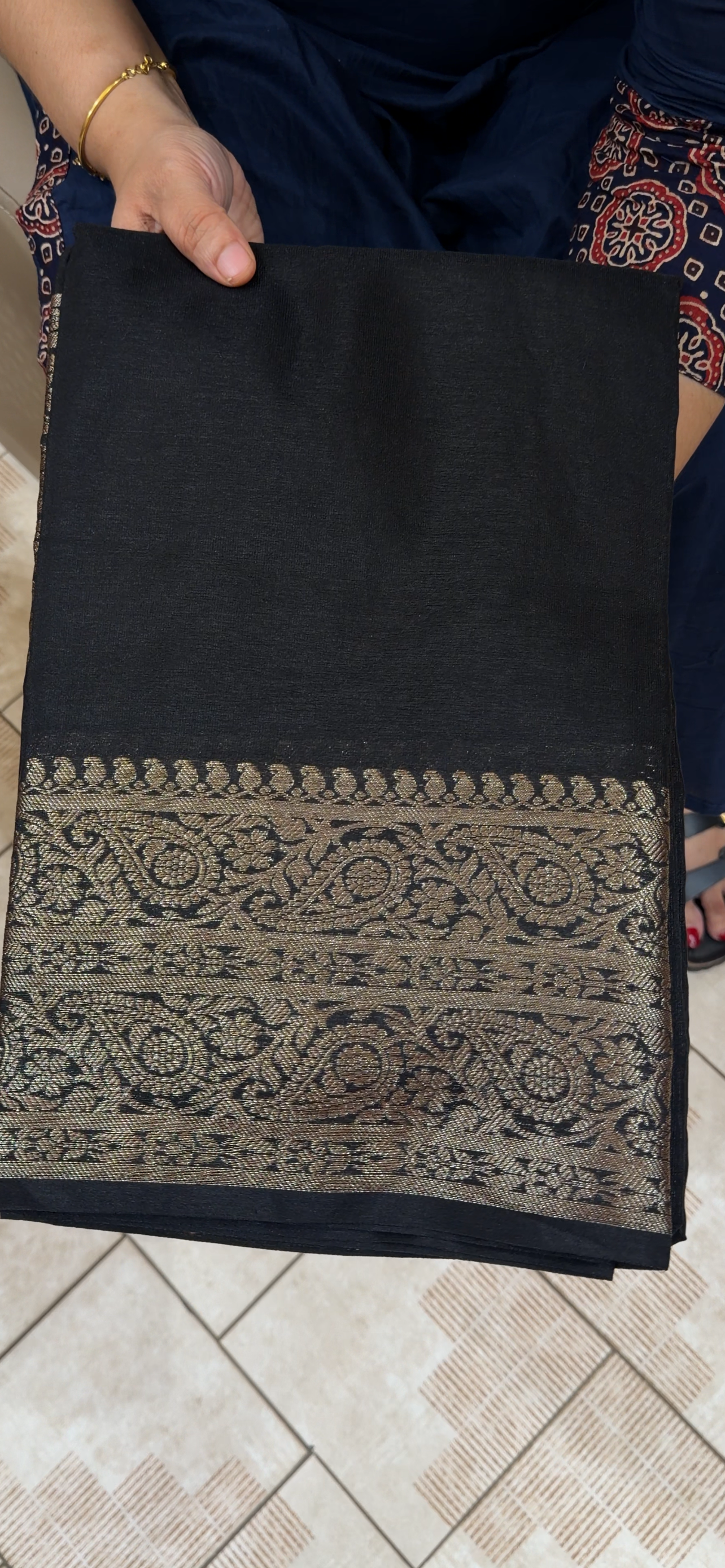 SEMI BANARASI SAREES - IHA 34421