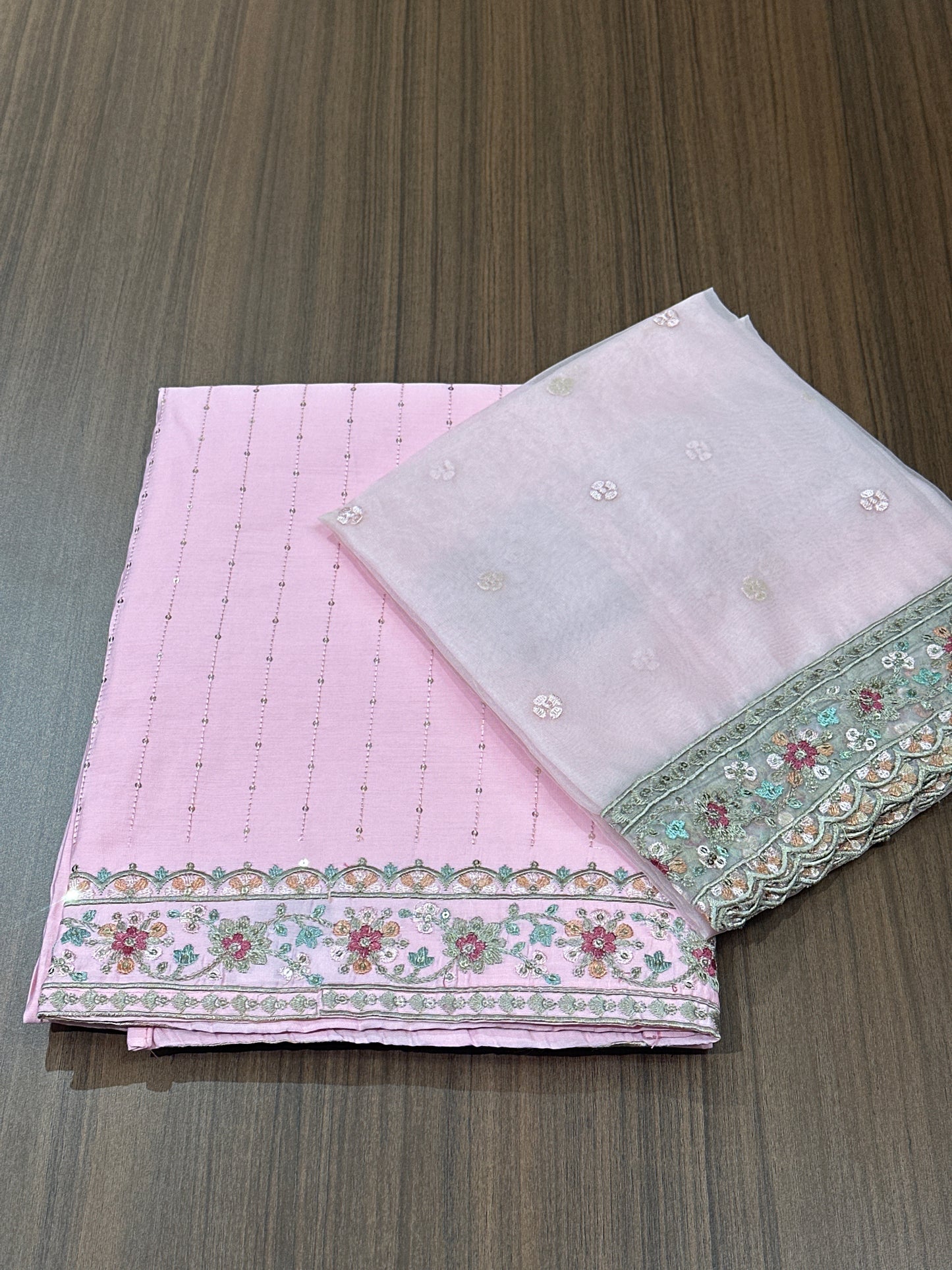 OFFER SALES UNSTITCHED SALWAR SUITS -  IHA 33736