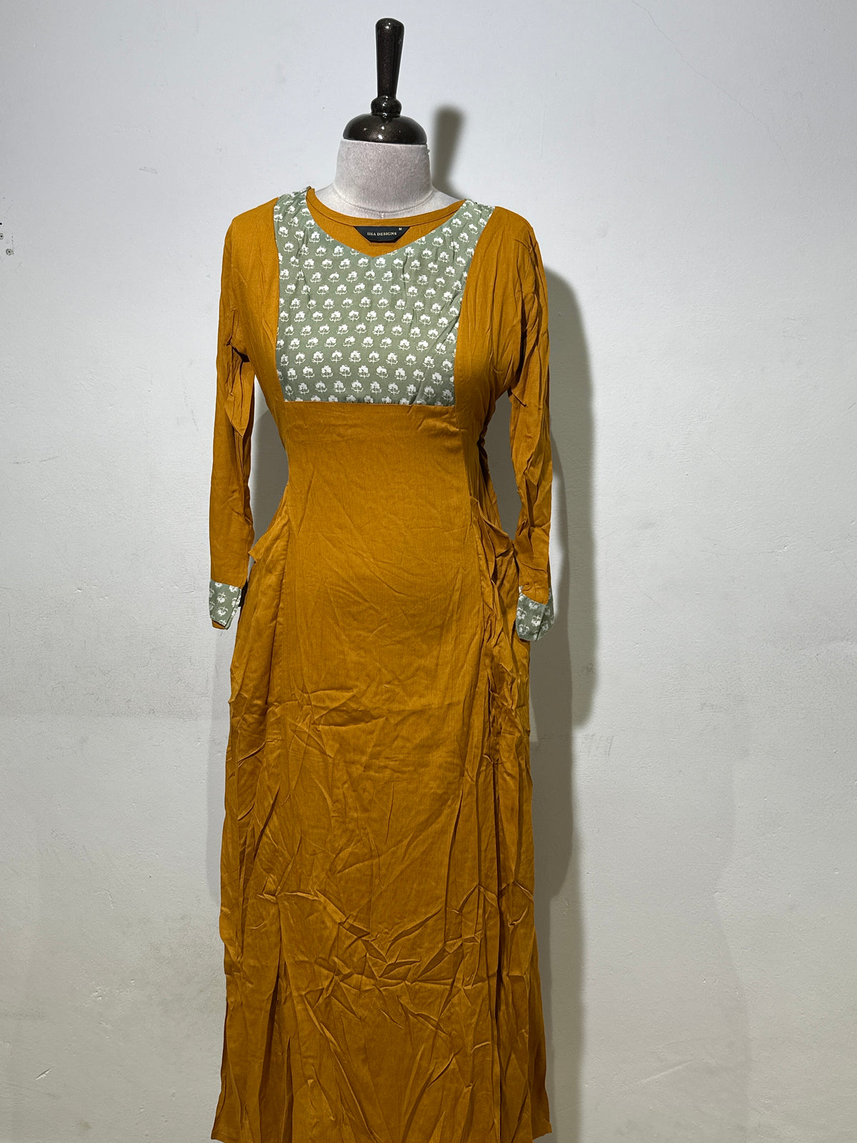 OFFER SALES TOP'S - IHA 35377