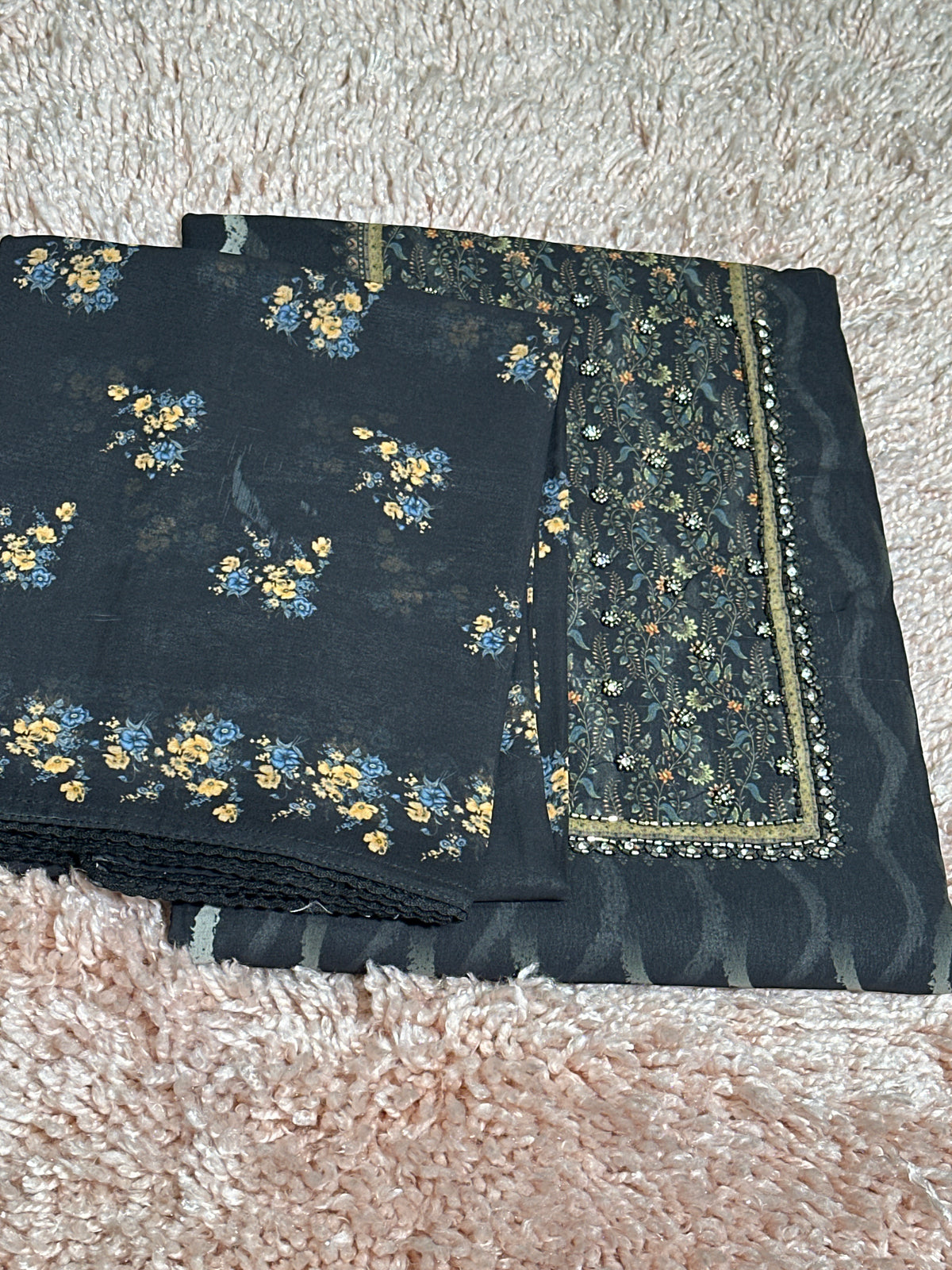 OFFER SALES UNSTITCHED SALWAR SUITS -  IHA 35225