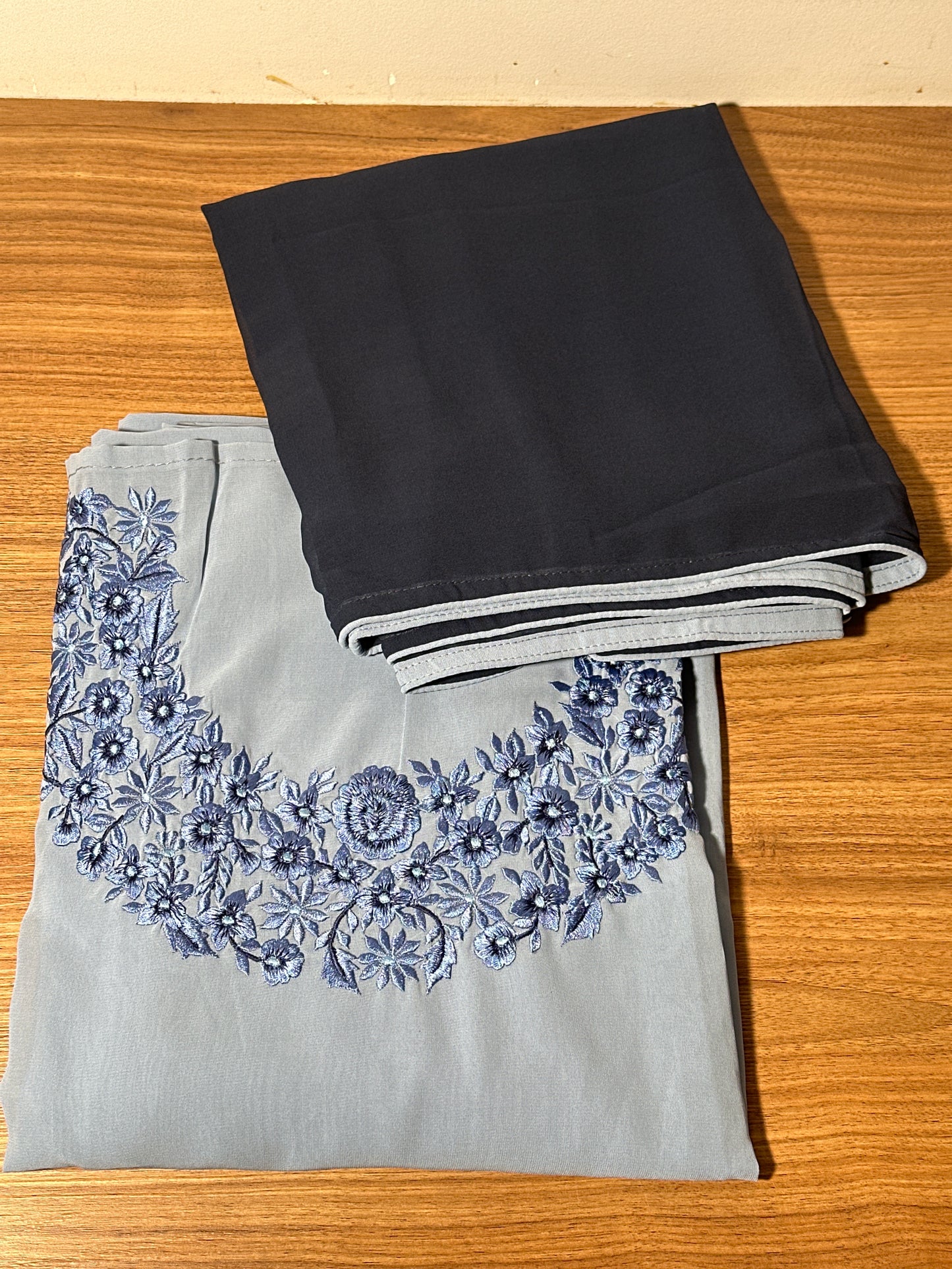 OFFER SALES UNSTITCHED SALWAR SUITS -  IHA 33637