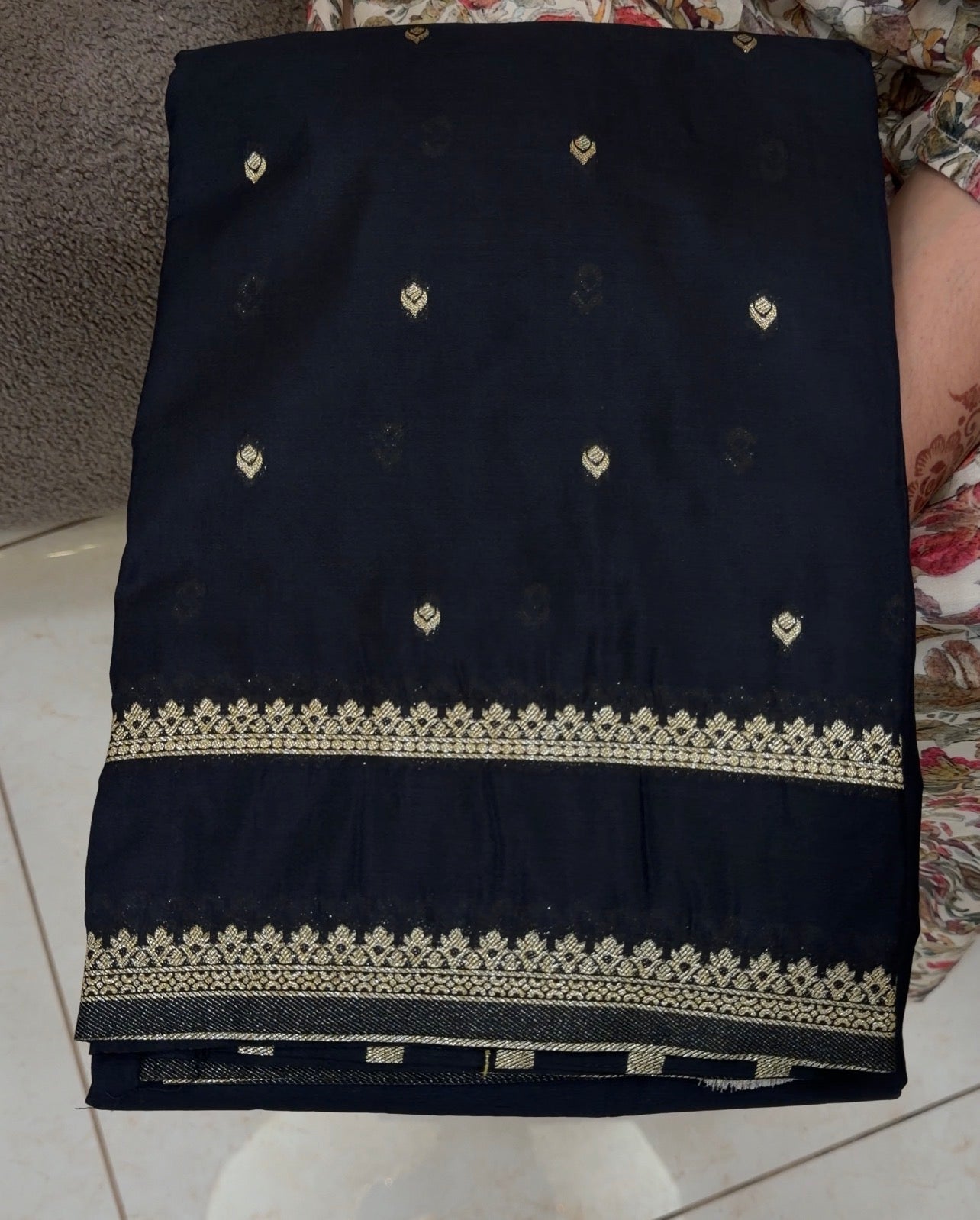 SEMI BANARASI SAREES - IHA 33135