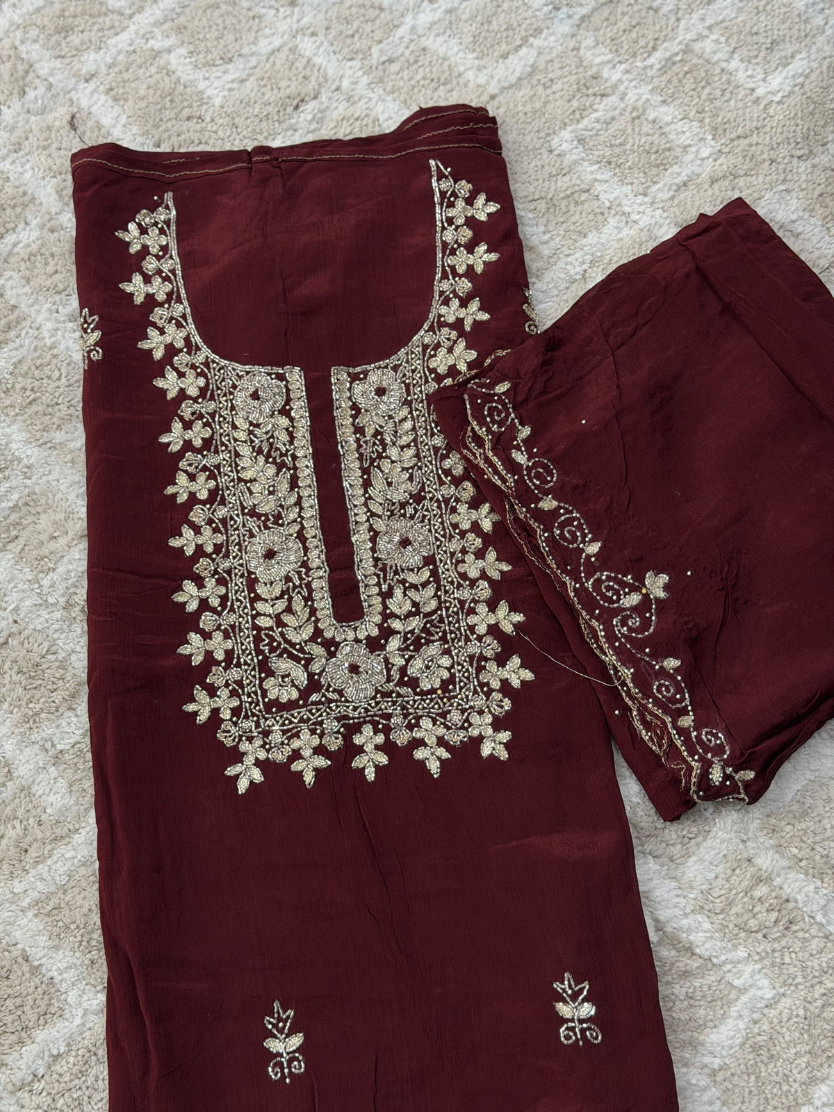 HANDWORKED UNSTITCHED ALWAR SUTS - IHA 36041