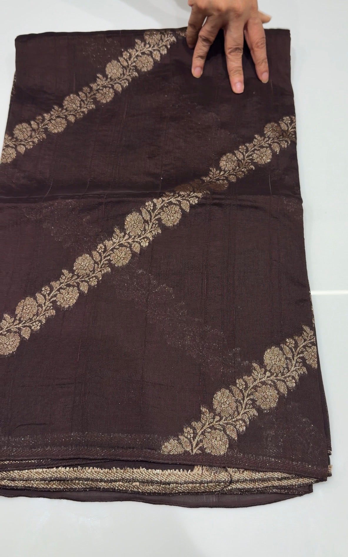 OFFER SALES SAREES - IHA 35387