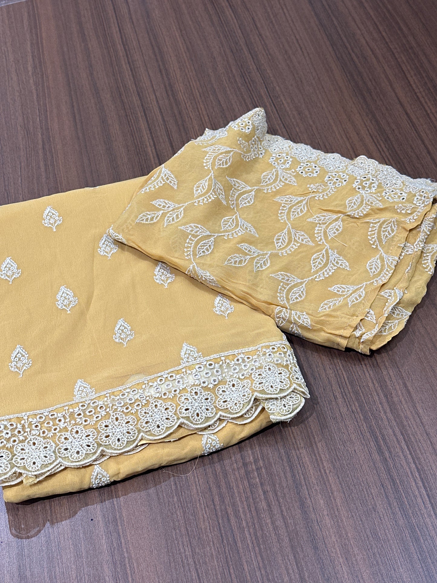 OFFER SALES UNSTITCHED SALWAR SUITS -  IHA 33824