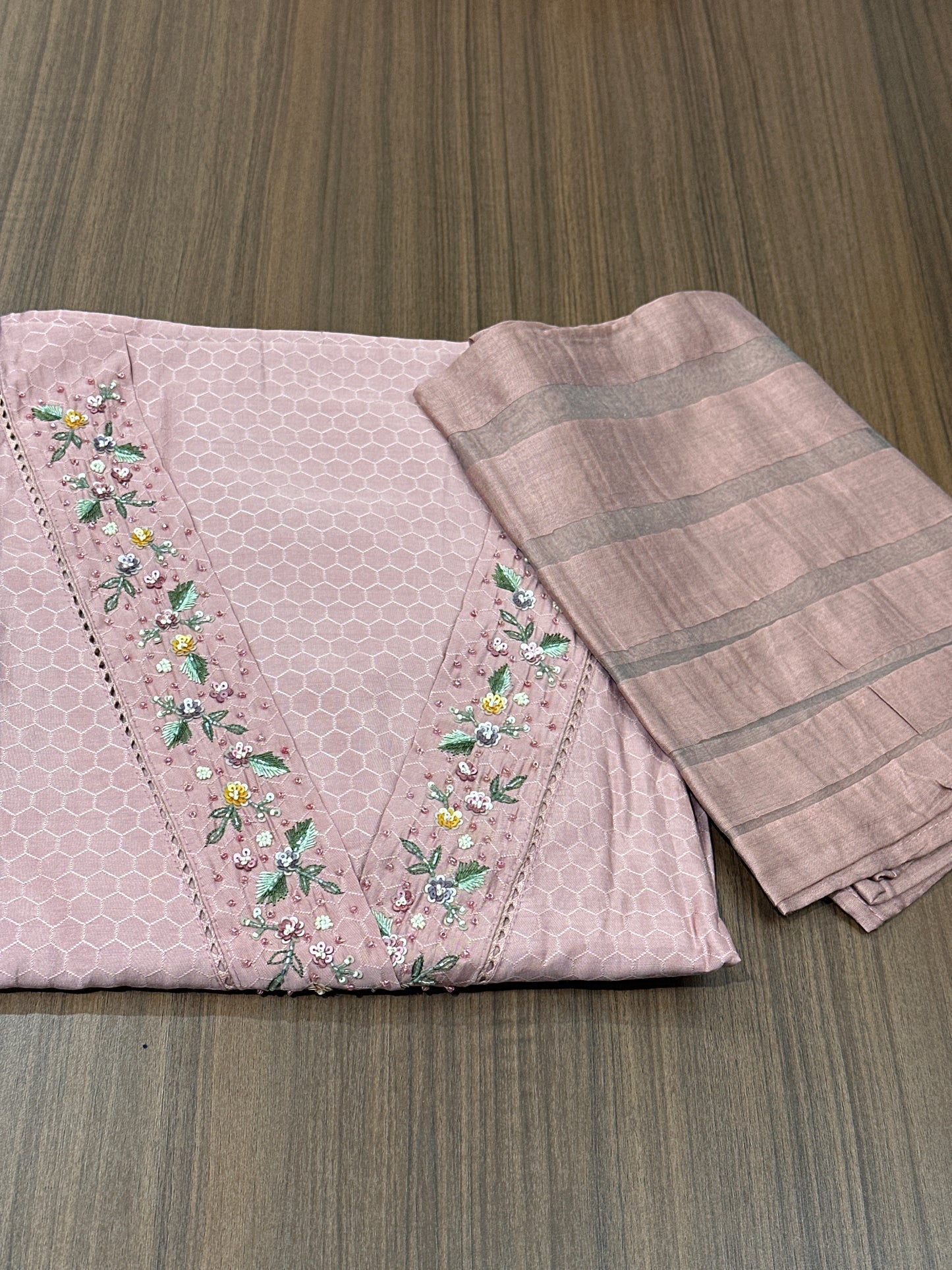OFFER SALES UNSTITCHED SALWAR SUITS -  IHA 33916
