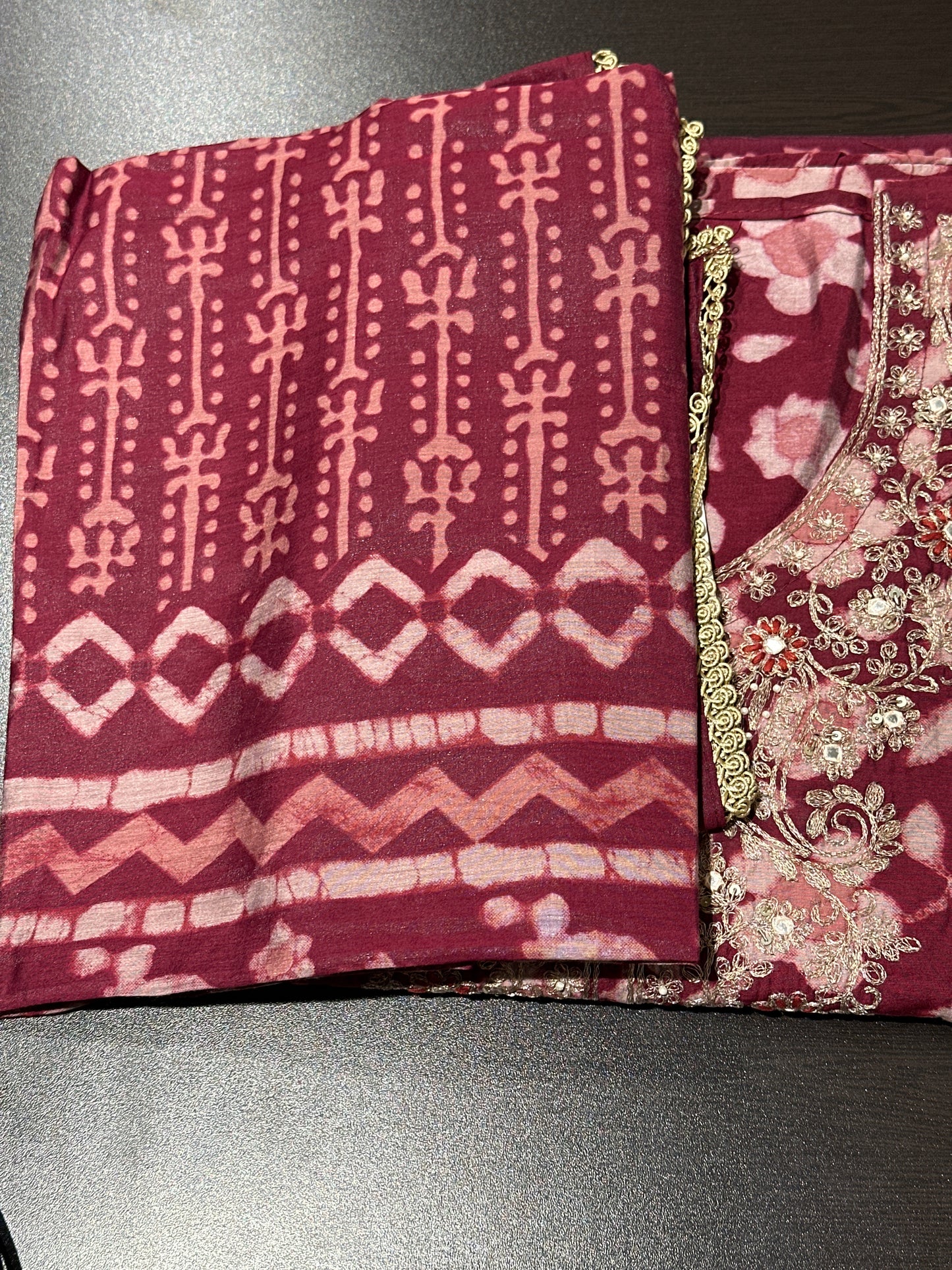 OFFER SALES UNSTITCHED SALWAR SUITS -  IHA 34180