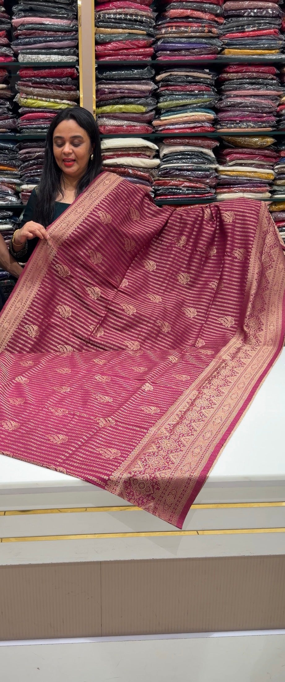 OFFER SALES SAREES - IHA 35387