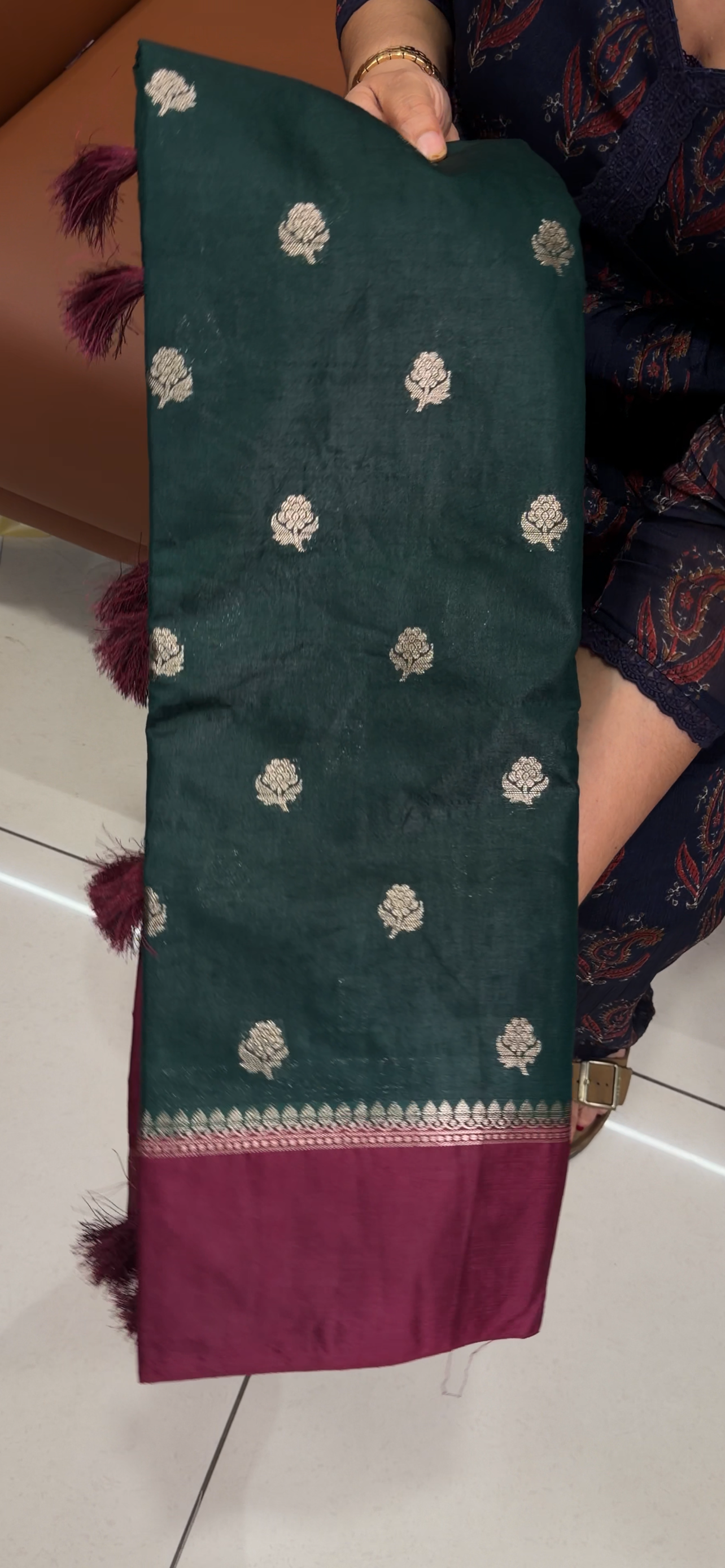 SEMI BANARASI SAREES -  IHA 33574