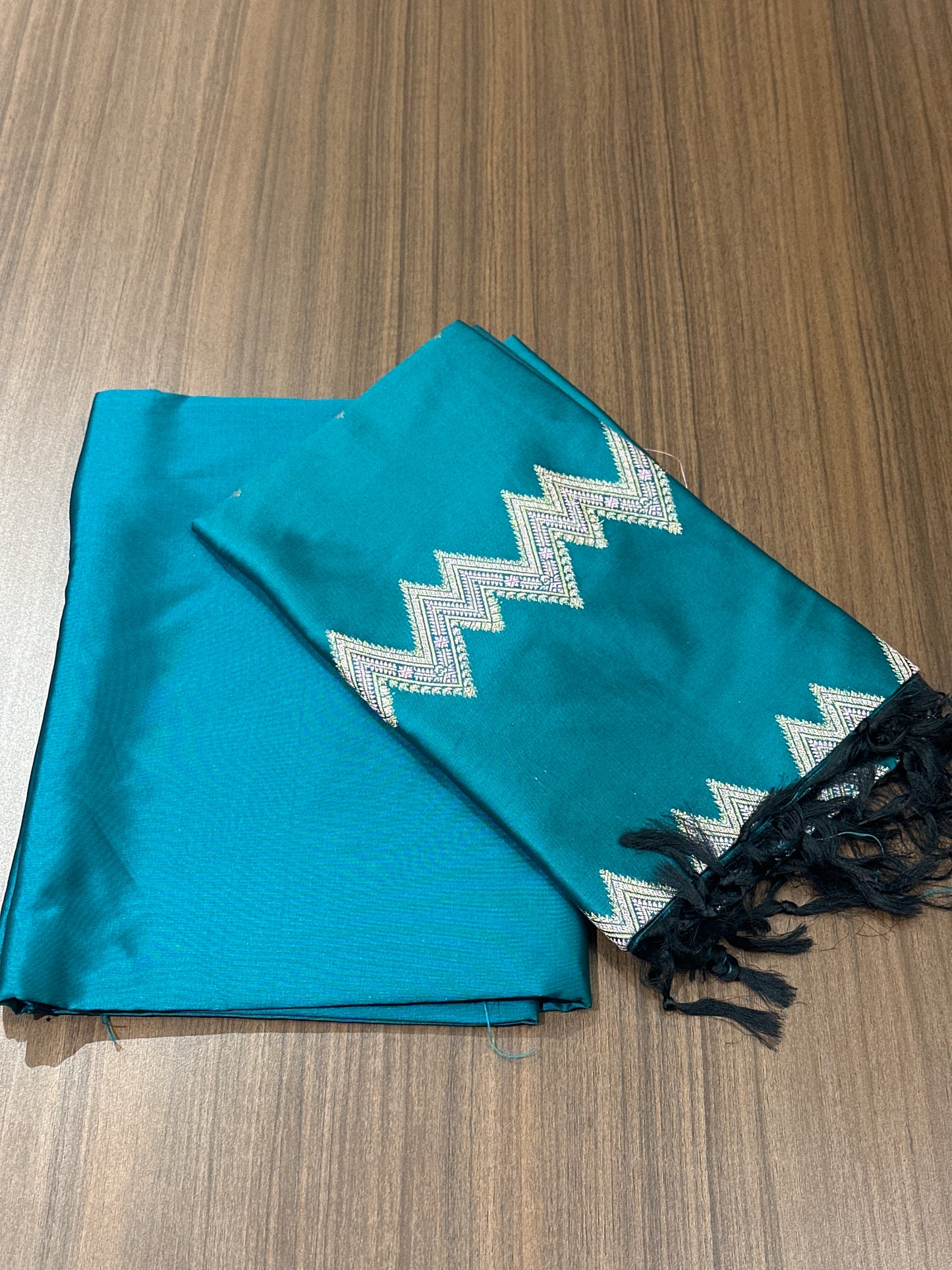 OFFER SALES UNSTITCHED SALWAR SUITS -  IHA 33736