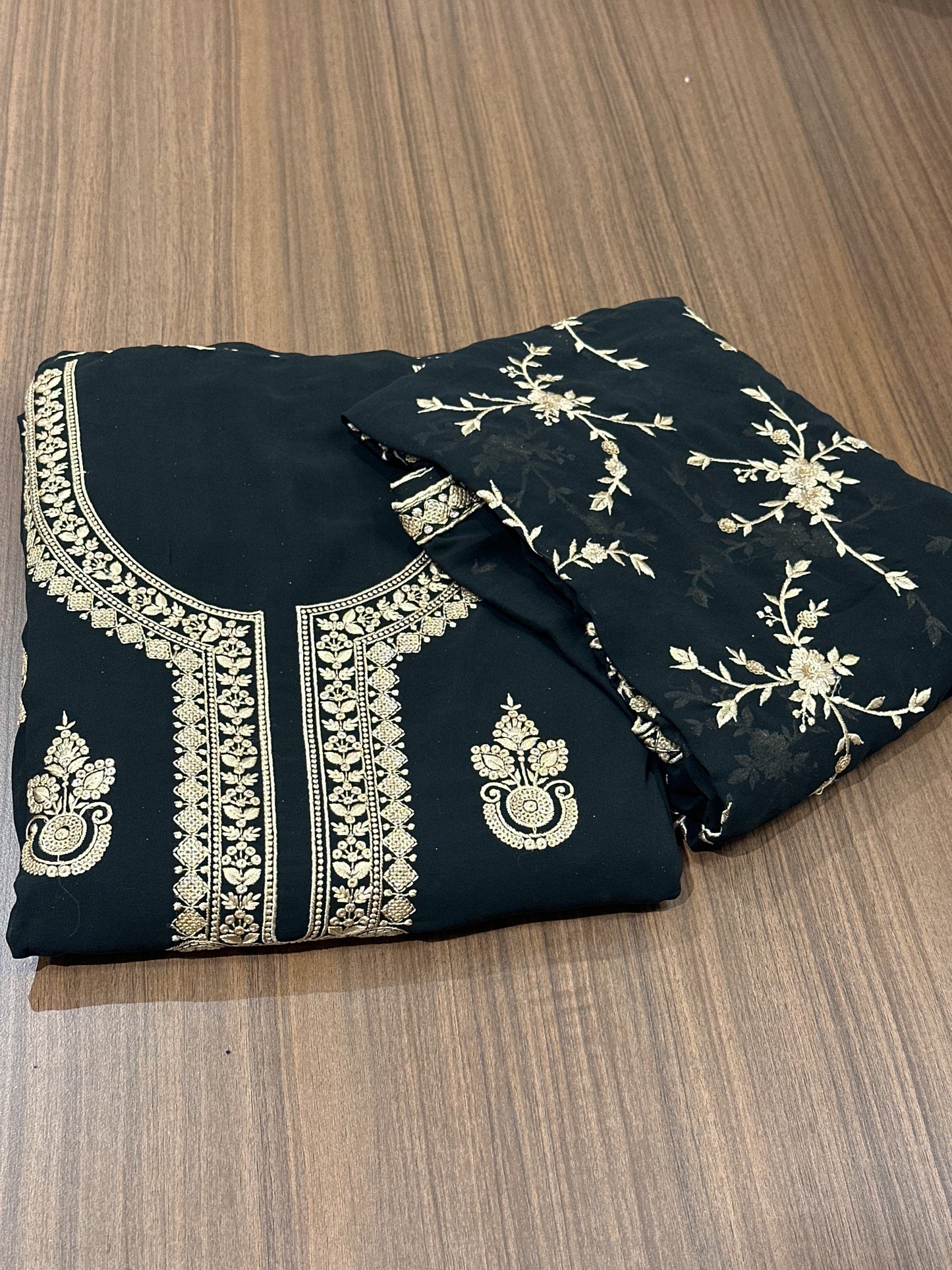 OFFER SALES UNSTITCHED SALWAR SUITS -  IHA 33853