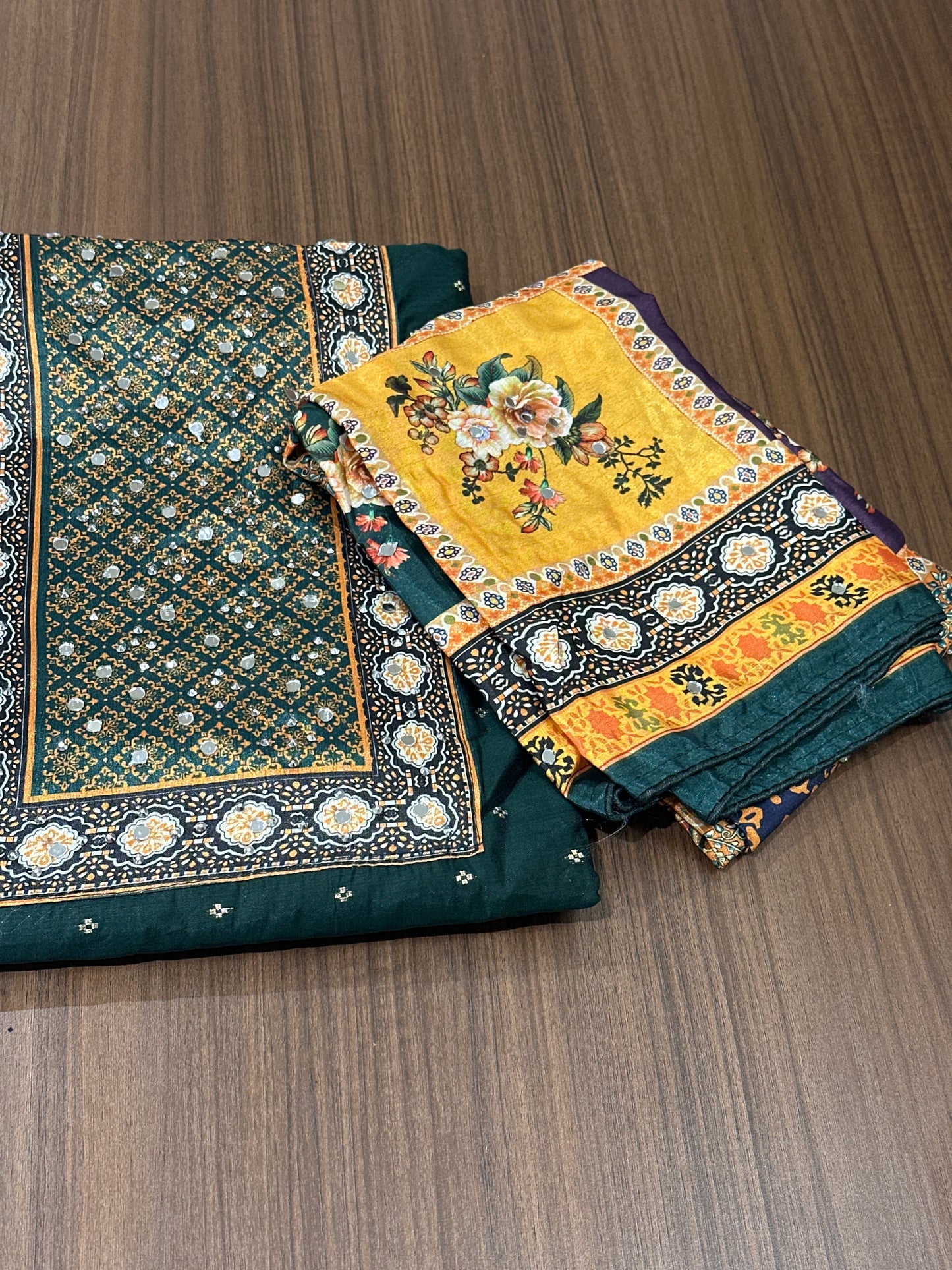 OFFER SALES UNSTITCHED SALWAR SUITS -  IHA 33862