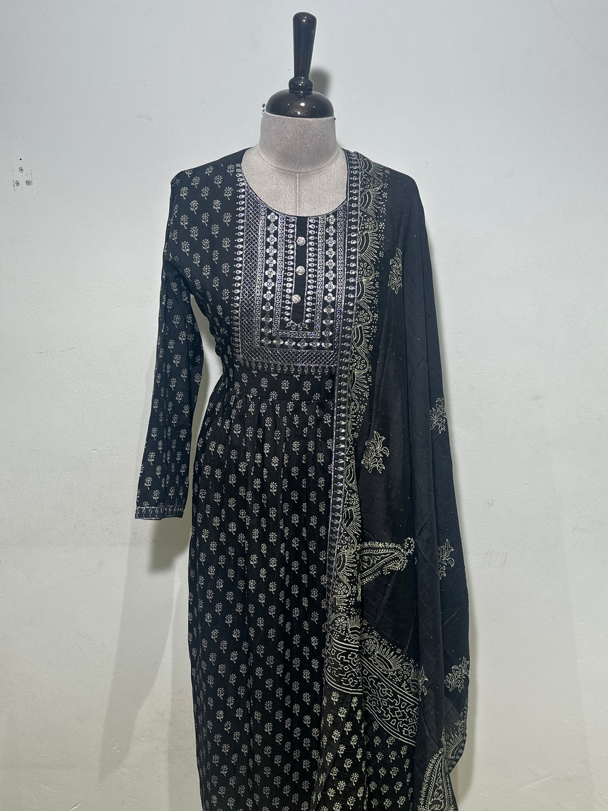 OFFER SALES TOP AND  BOTTOM  -  IHA 35726
