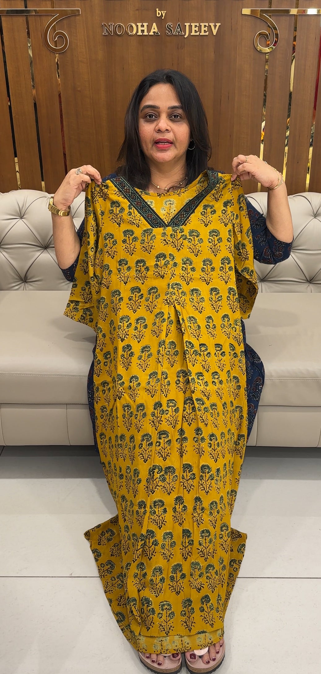 IHA'S IN-HOUSE PRINTED ALINE TOPS - IHA 28634