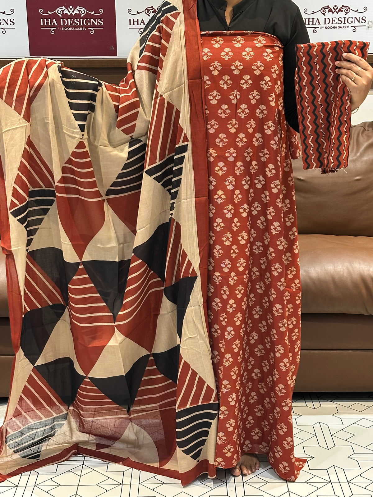 OFFER SALES UNSTITCHED SALWAR SUITS - IHA 35812