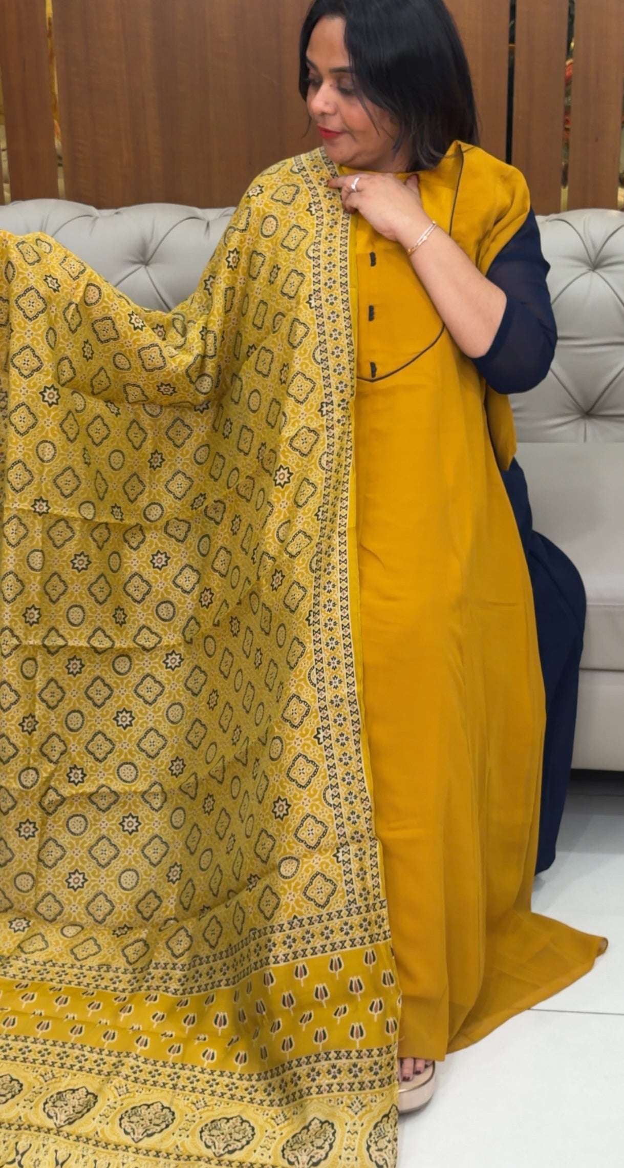 IHA'S IN-HOUSE GEORGETTE ALINE TOPS - IHA 30586