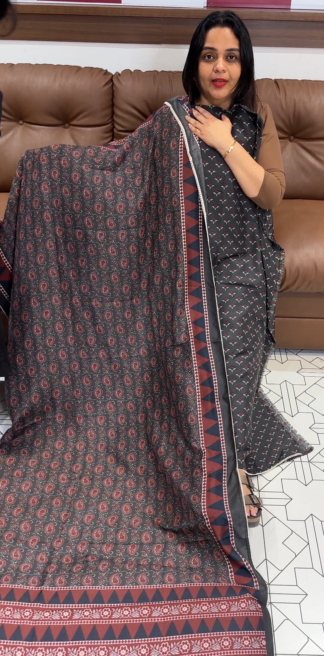 PRINTED MUSLIN UNSTITCHED SALWAR SUITS - IHA 22904