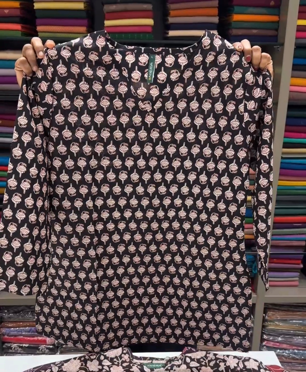 OFFER SALES PRINTED SHORT TOPS - IHA 34639