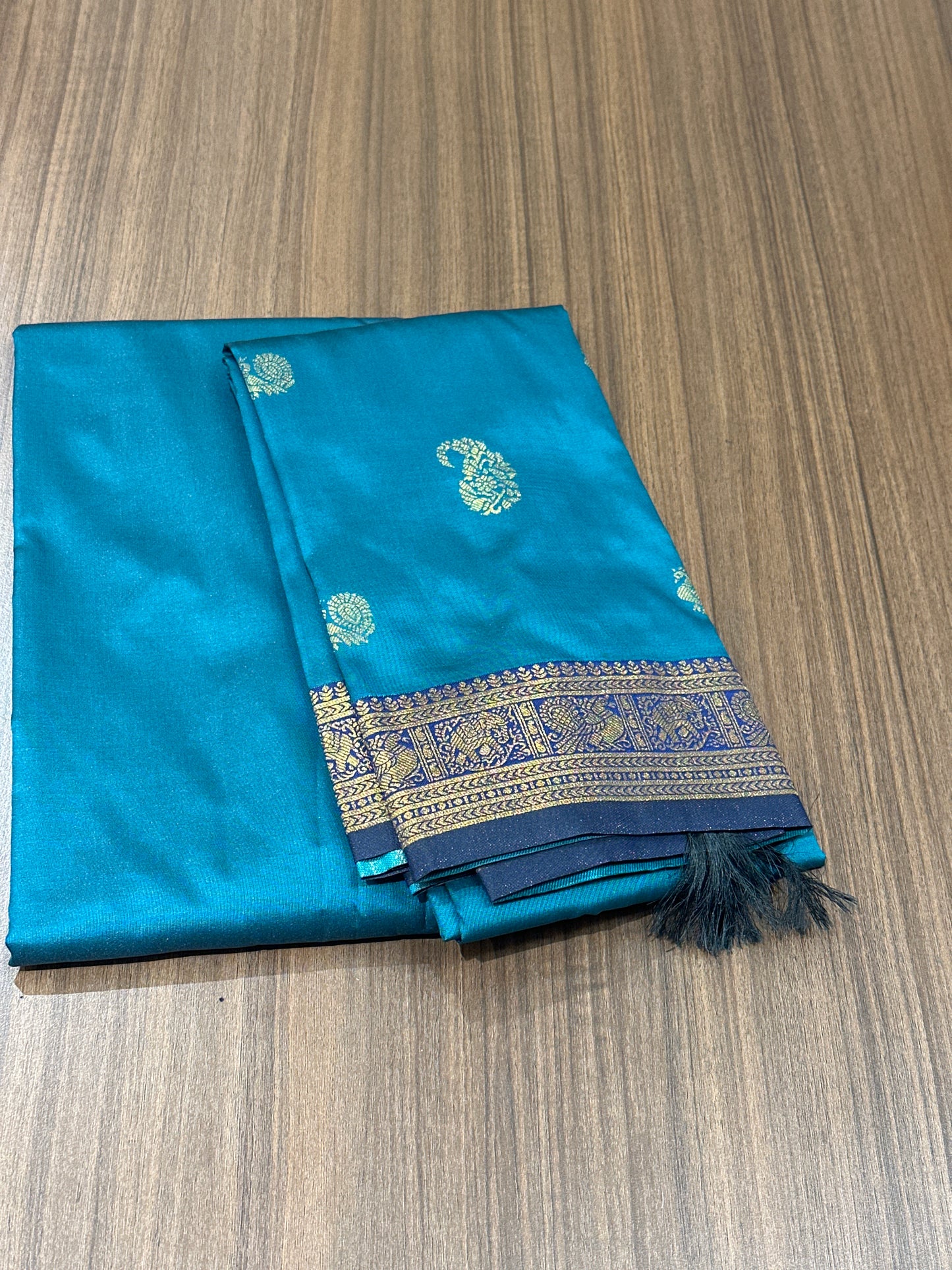 OFFER SALES UNSTITCHED SALWAR SUITS -  IHA 33920