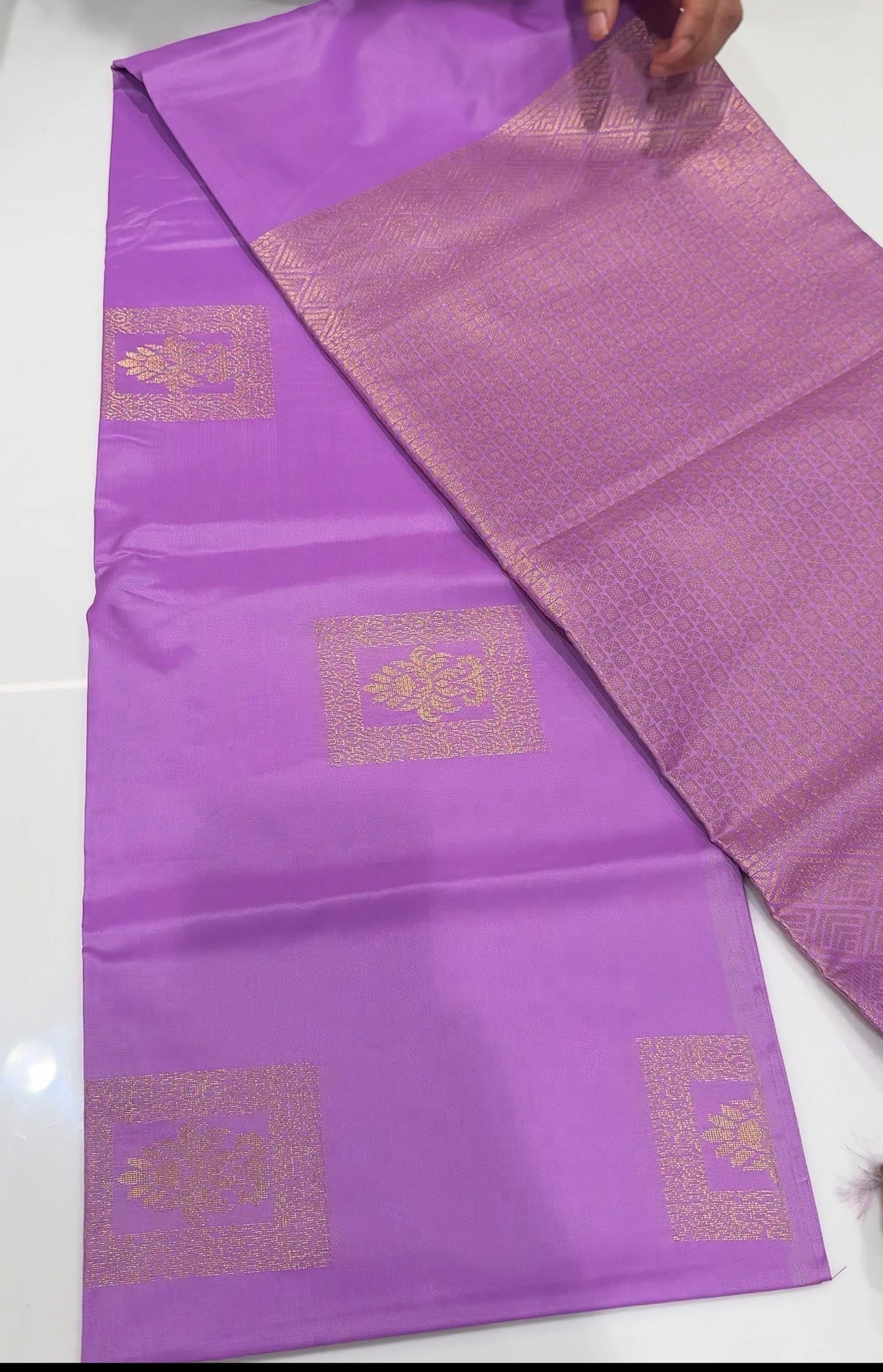 OFFER SALES SAREES - IHA 35439