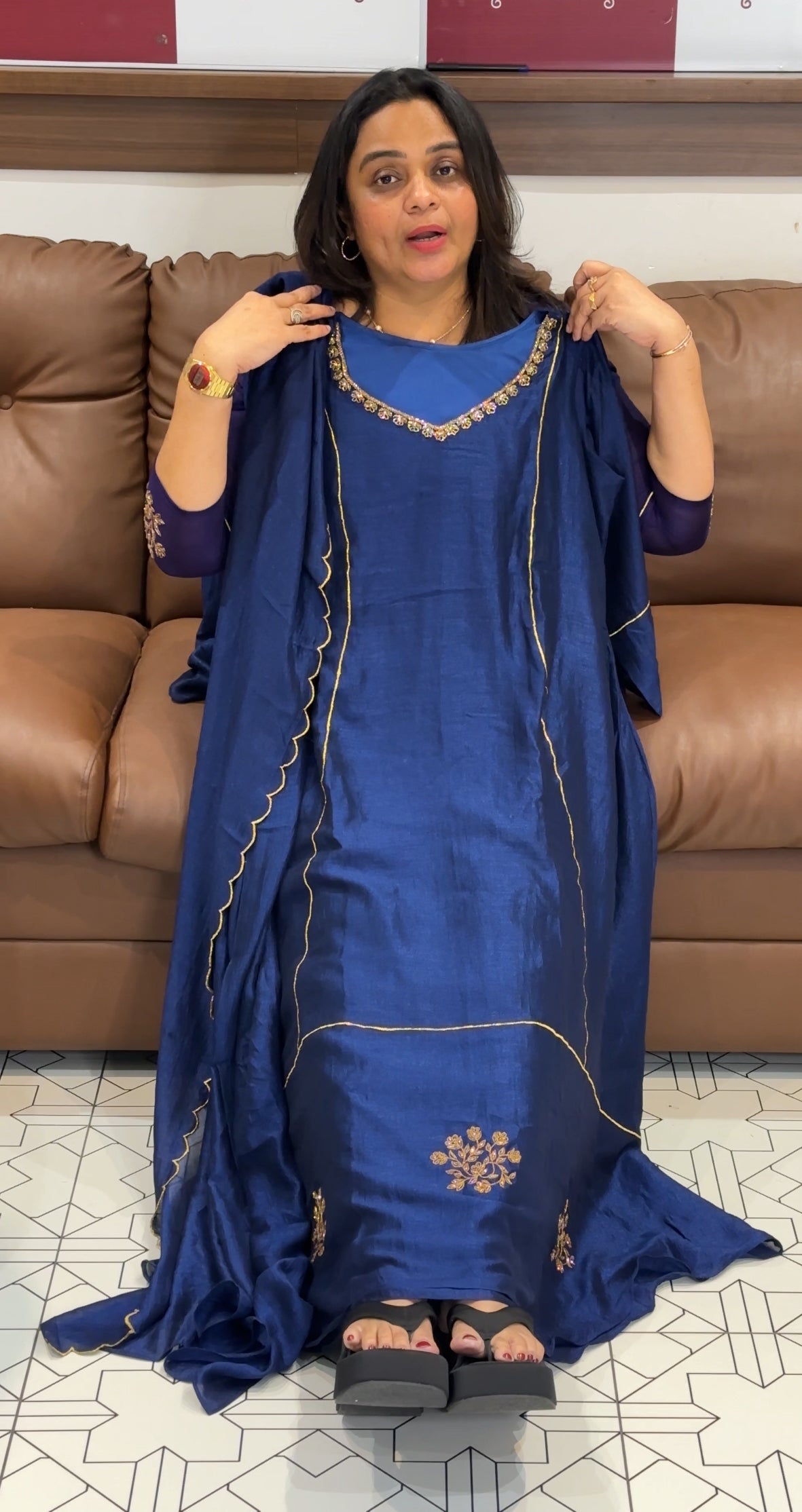 IHA'S IN-HOUSE HAND WORKED TOPS - IHA 27790