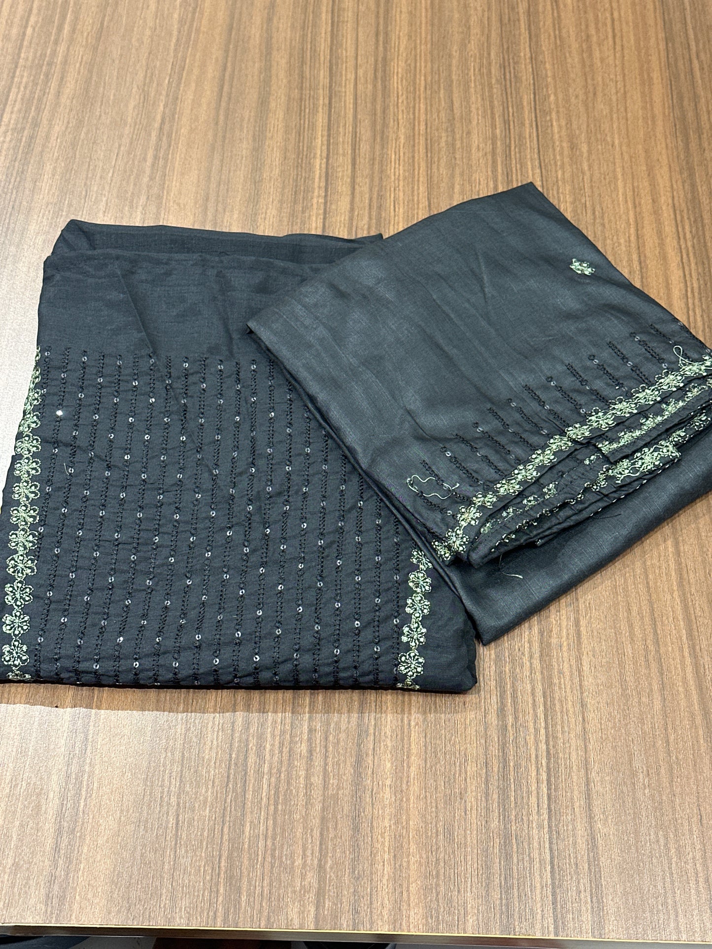 OFFER SALES UNSTITCHED SALWAR SUITS -  IHA 33736
