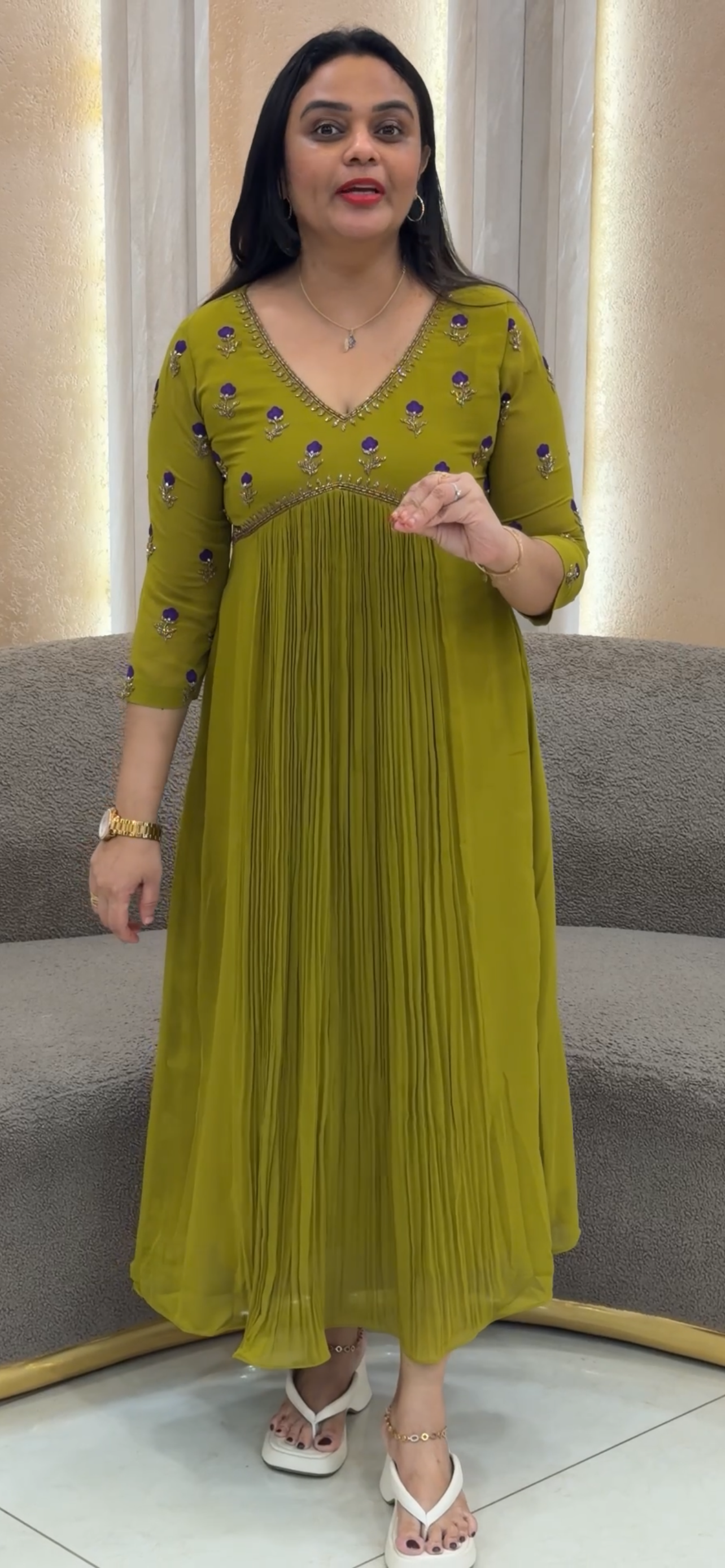 IHA'S IN-HOUSE ALINE TOPS - IHA 32855