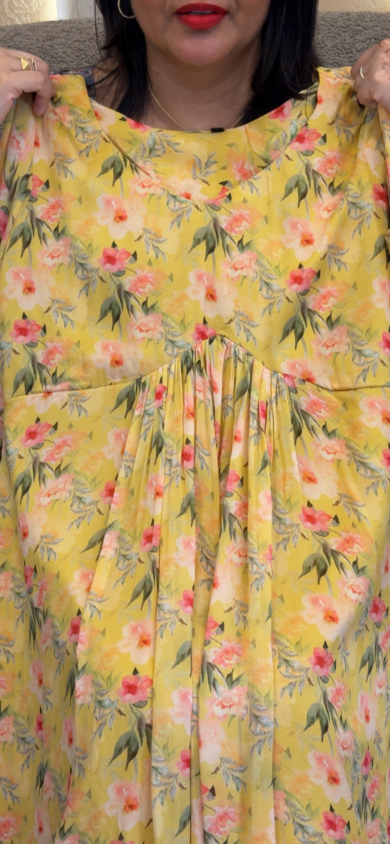 PRINTED ALIYA CUT ALINE TOPS - IHA 33120