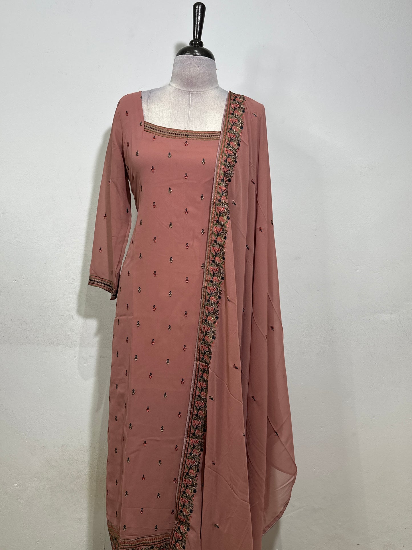 OFFER SALES TOP AND  BOTTOM  -  IHA 34353