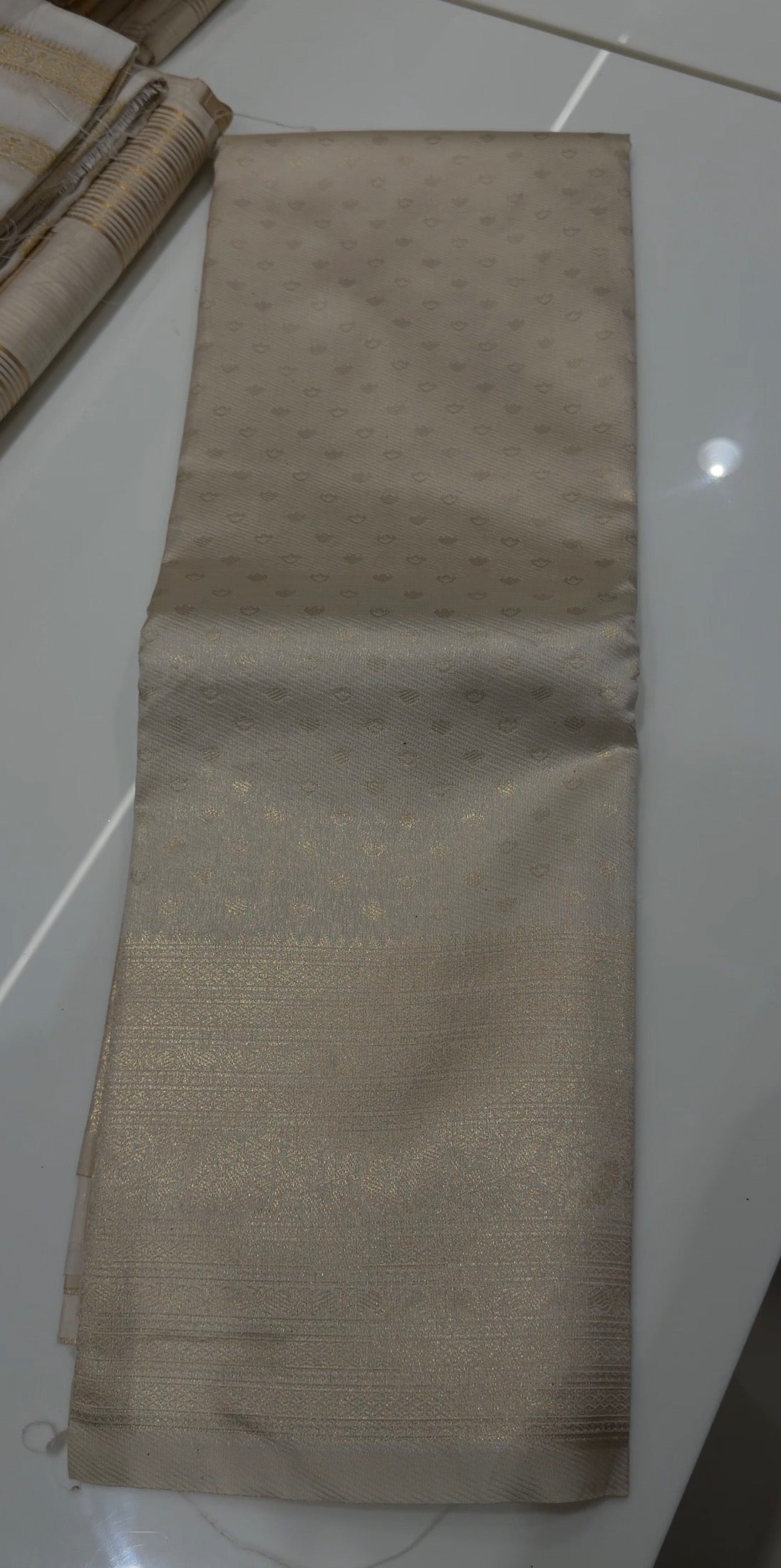 ONAM SAREES - IHA 34495
