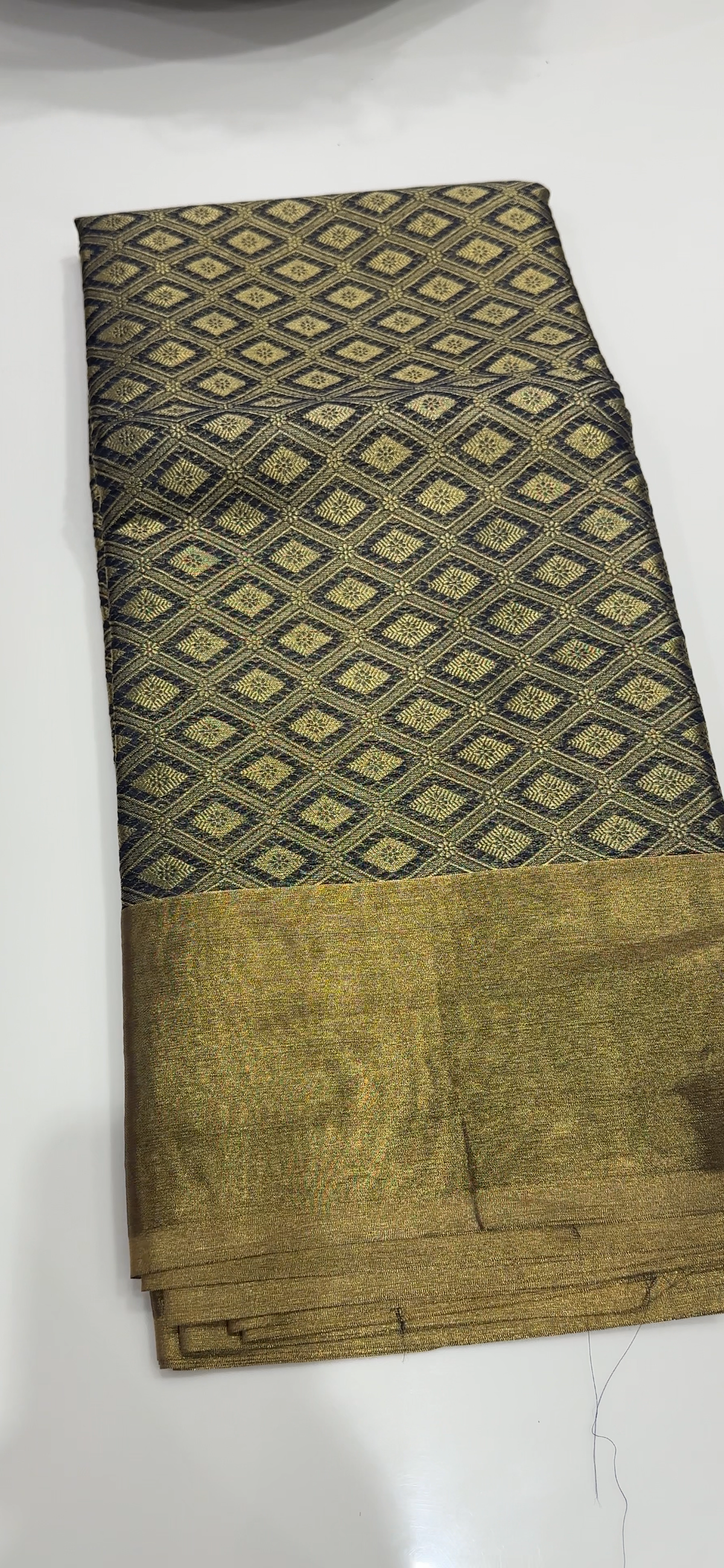 OFFER SALES SAREES - IHA 35496