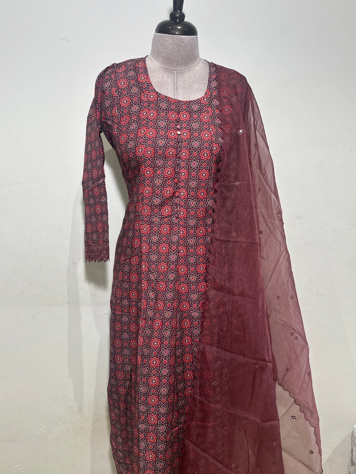 OFFER SALES TOP'S -  IHA 35977