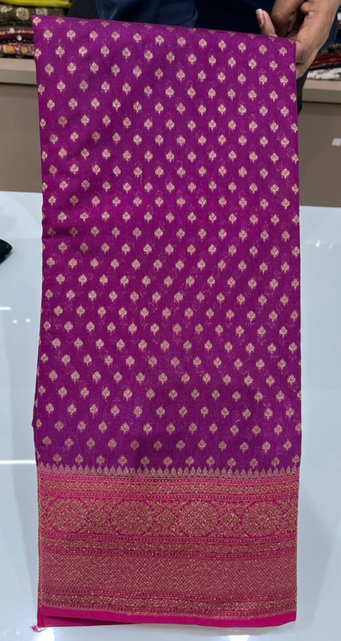 OFFER SALES SAREES - IHA 35918