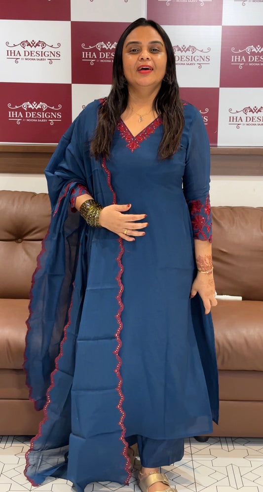 FORWARD MUL CHANDERI TOP,BOTTOM AND DUPATTA  - IHA 31540