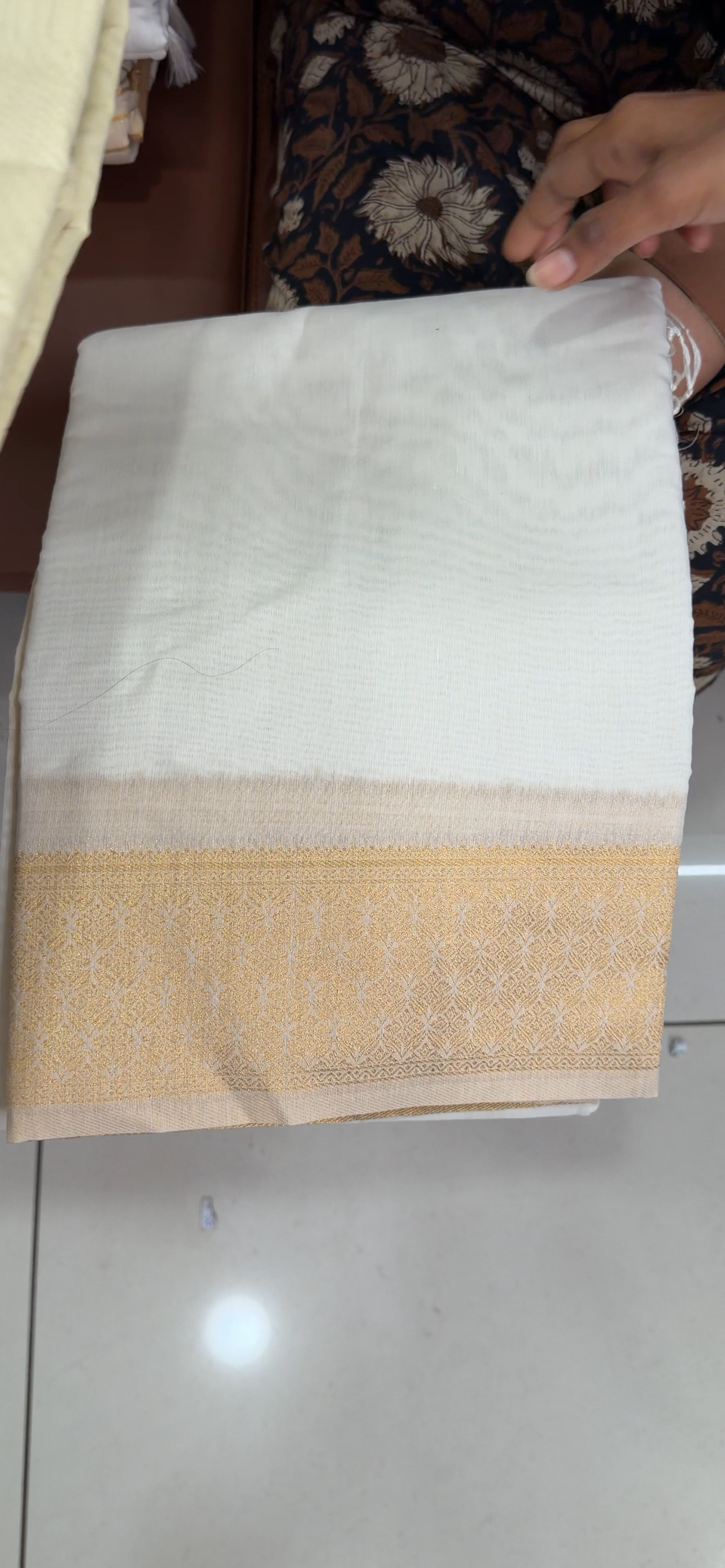 MUL CHANDERI SAREES - IHA 34096