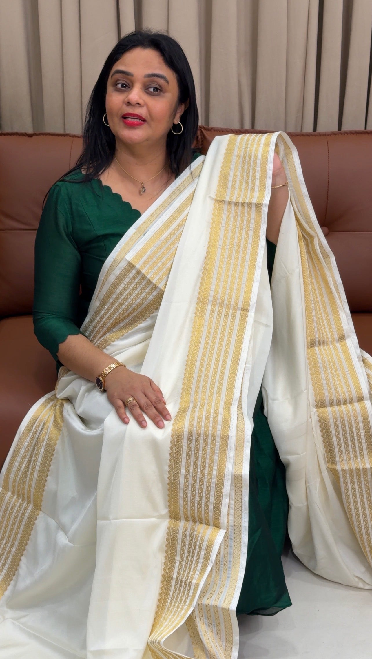 ONAM SAREES - IHA 33795
