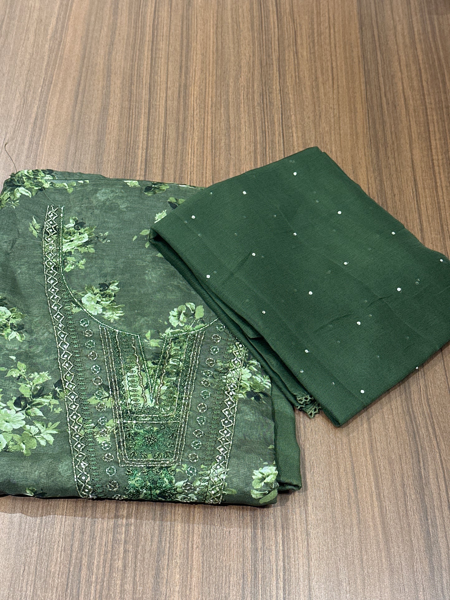 OFFER SALES UNSTITCHED SALWAR SUITS -  IHA 33781