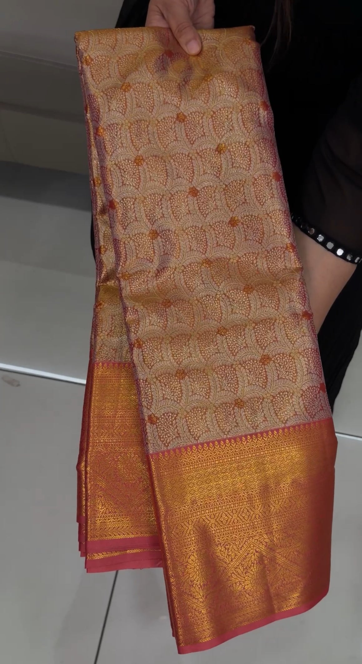 TISSUE KANCHIPURAM SILK SAREES - IHA 29253