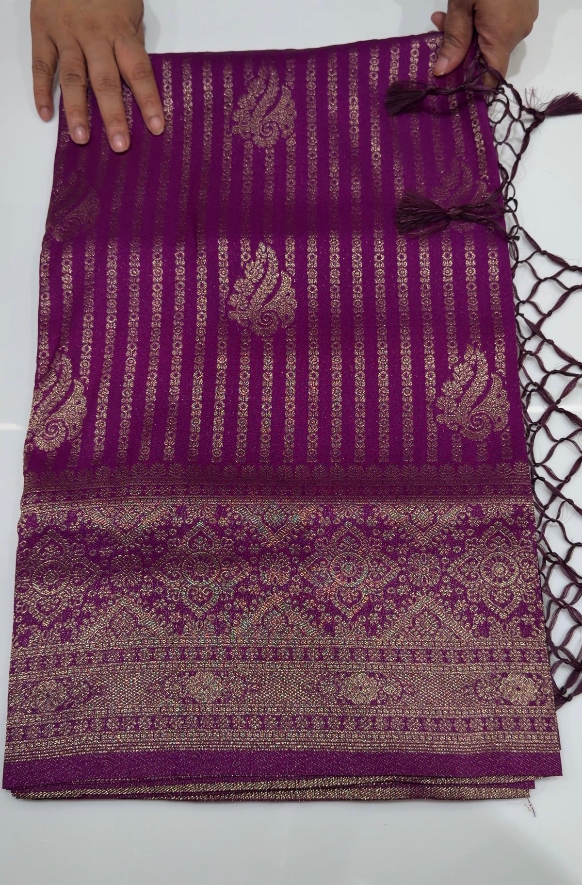 OFFER SALES SAREES - IHA 35387