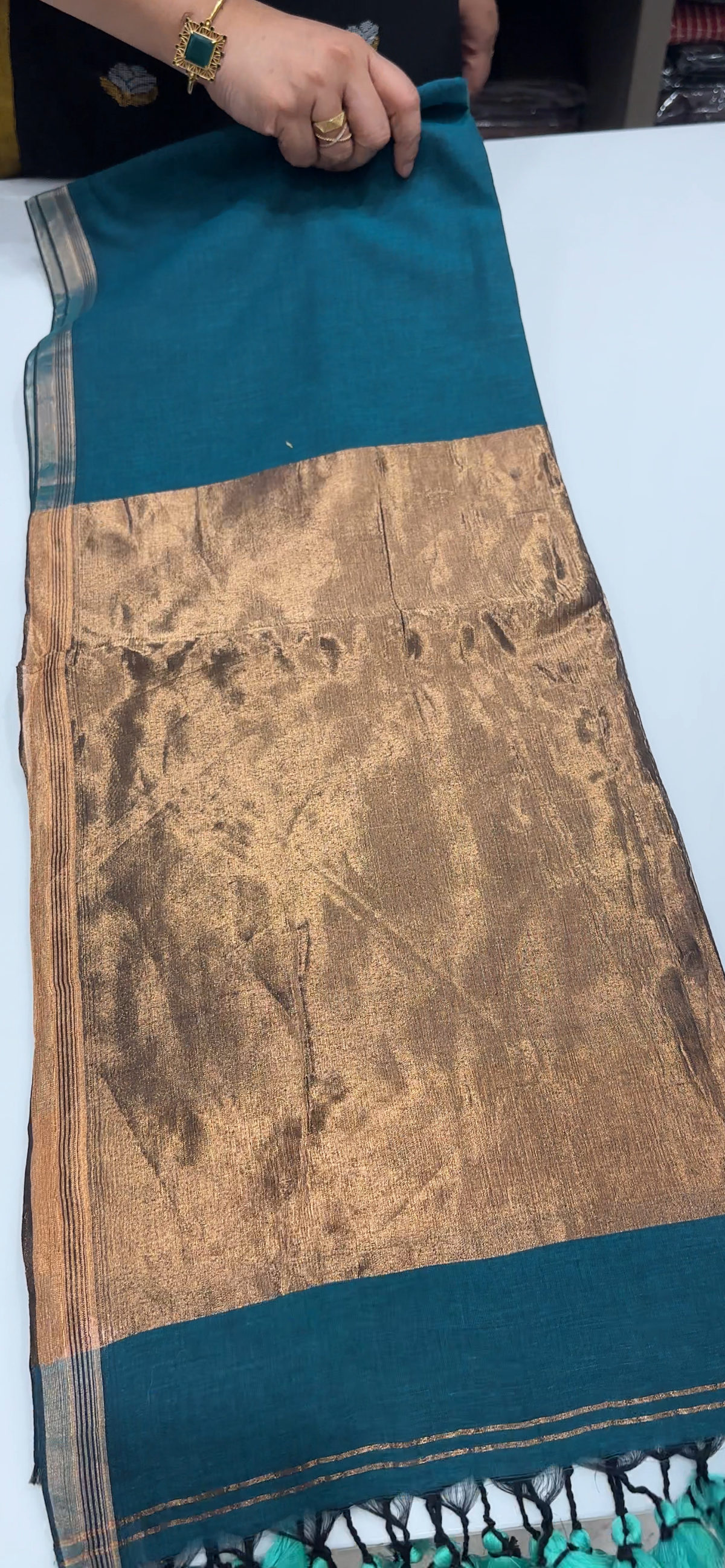 OFFER SALES SAREES - IHA 35468